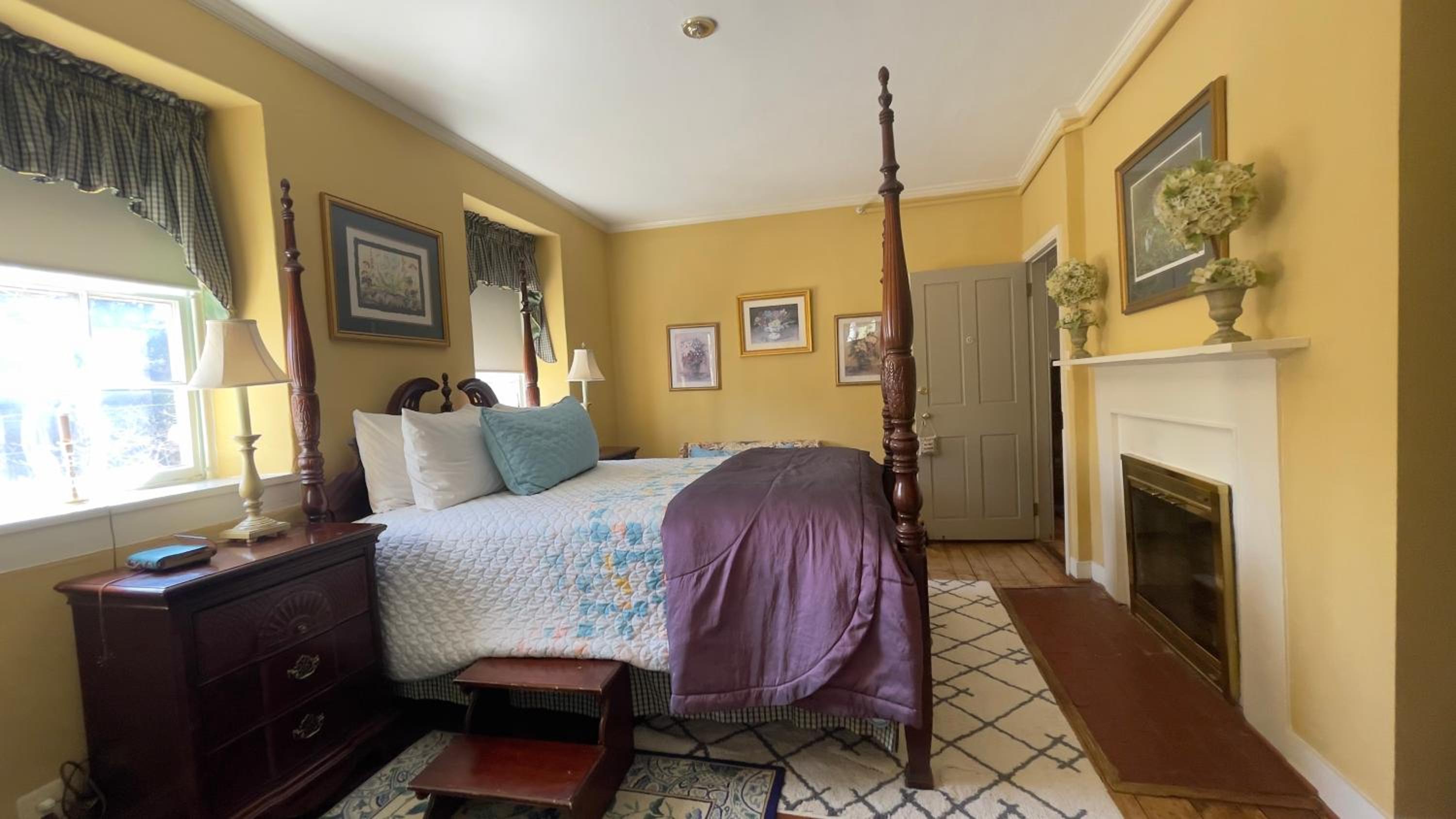 Queen Room with Spa Bath photo 3