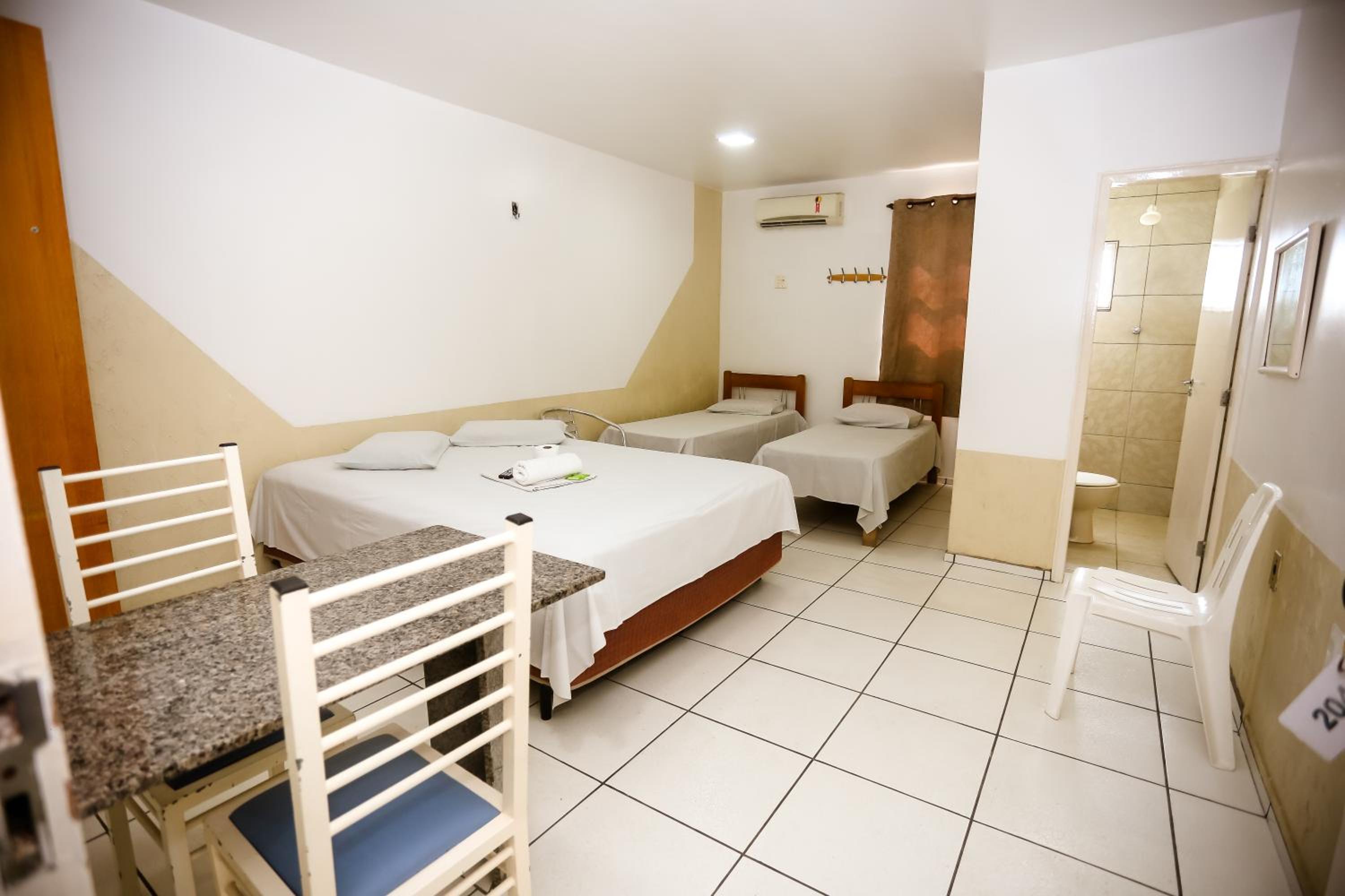 Quadruple Room - Photo 4