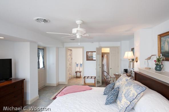 Family Room with Side Sea View