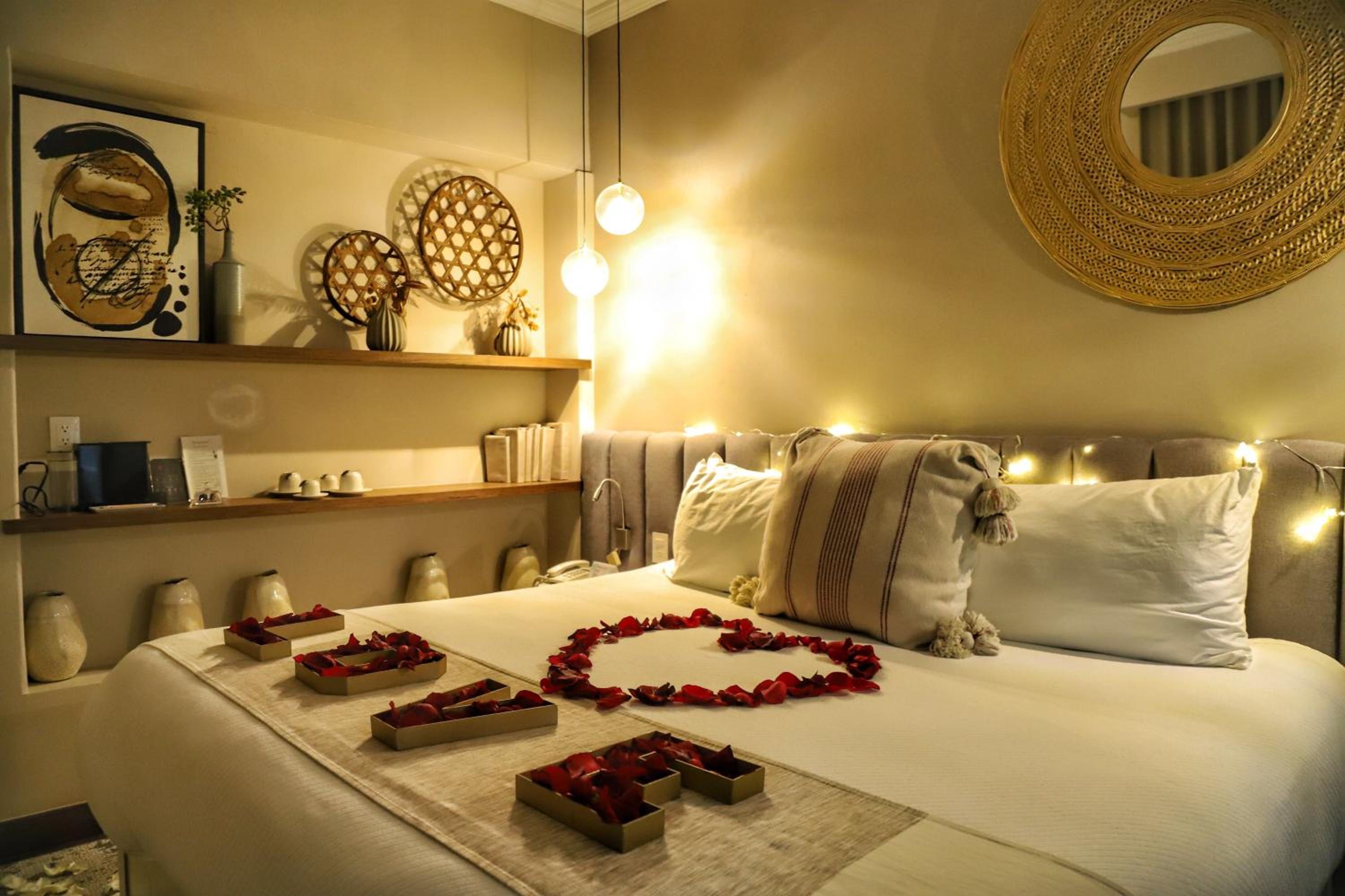 Deluxe Double Room with Bath photo 3