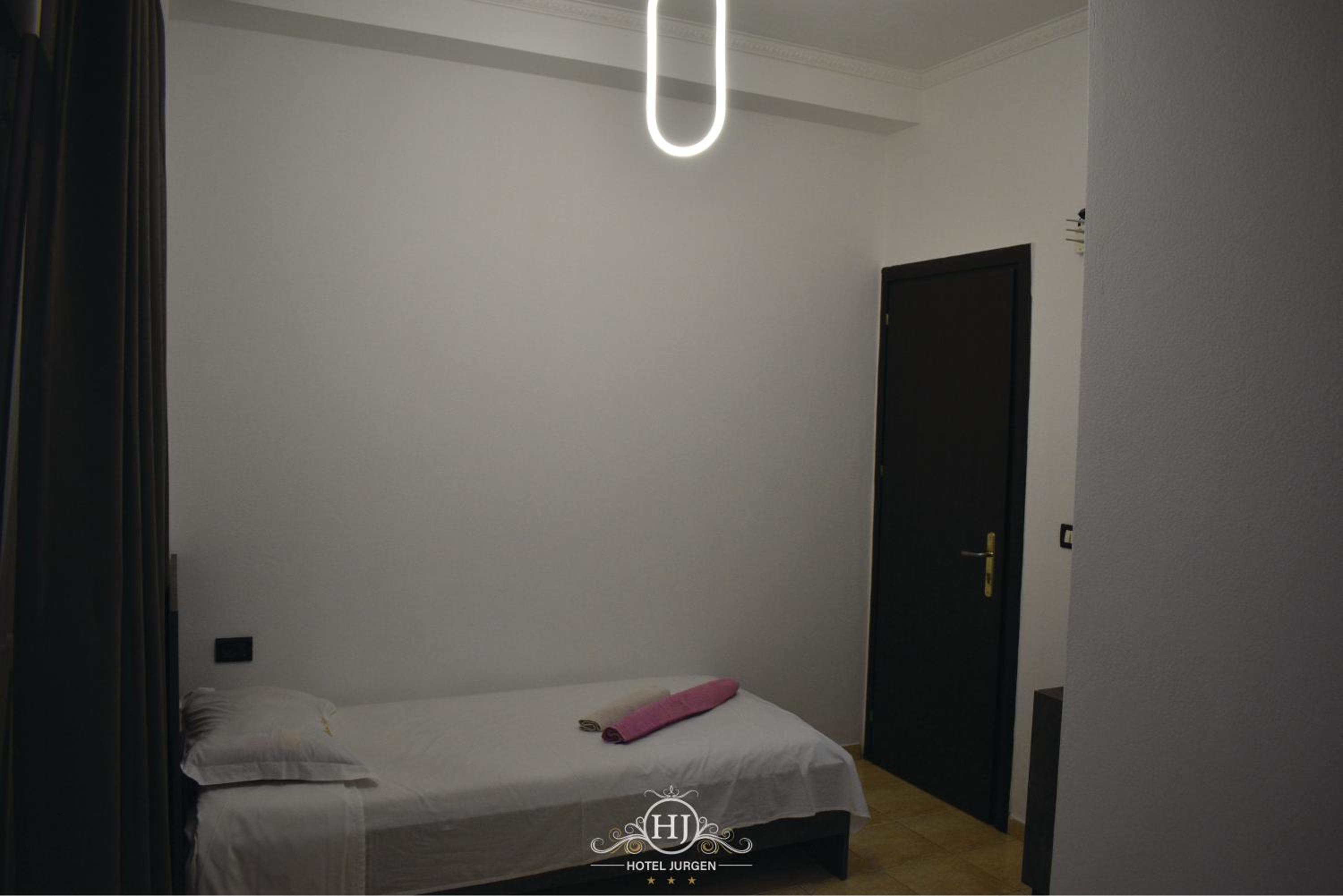 Deluxe Twin Room photo 3