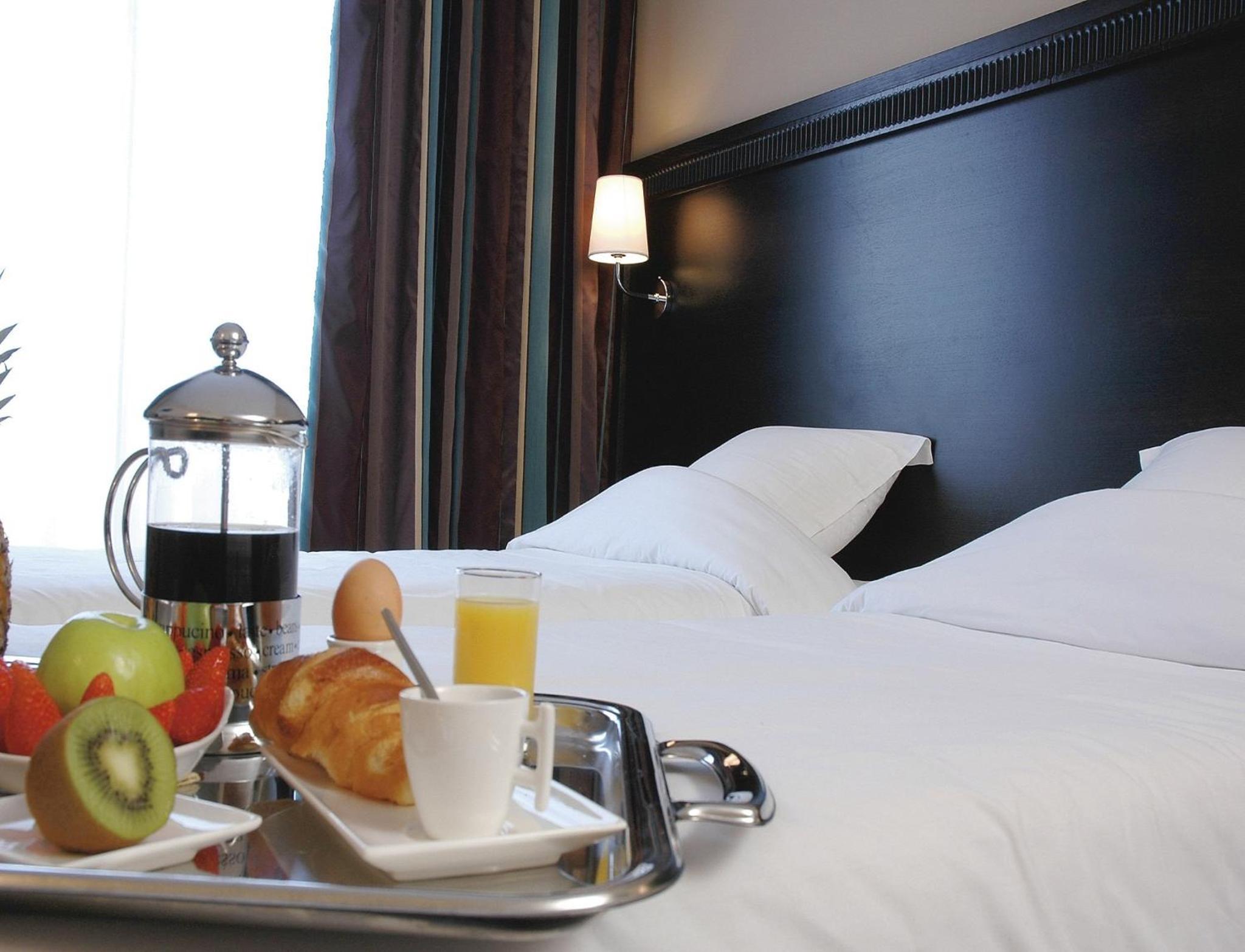 Standard Twin Room - Photo 1