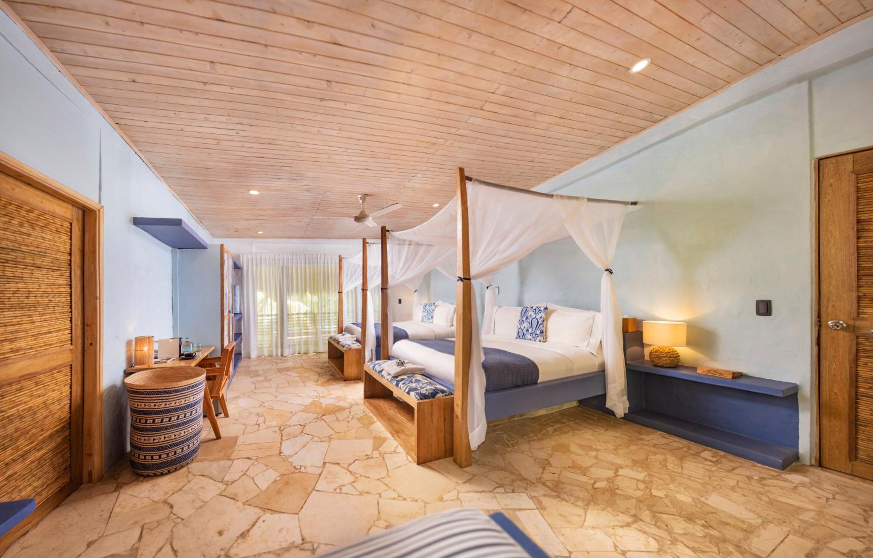 Superior Double Room with Two Double Beds photo 3