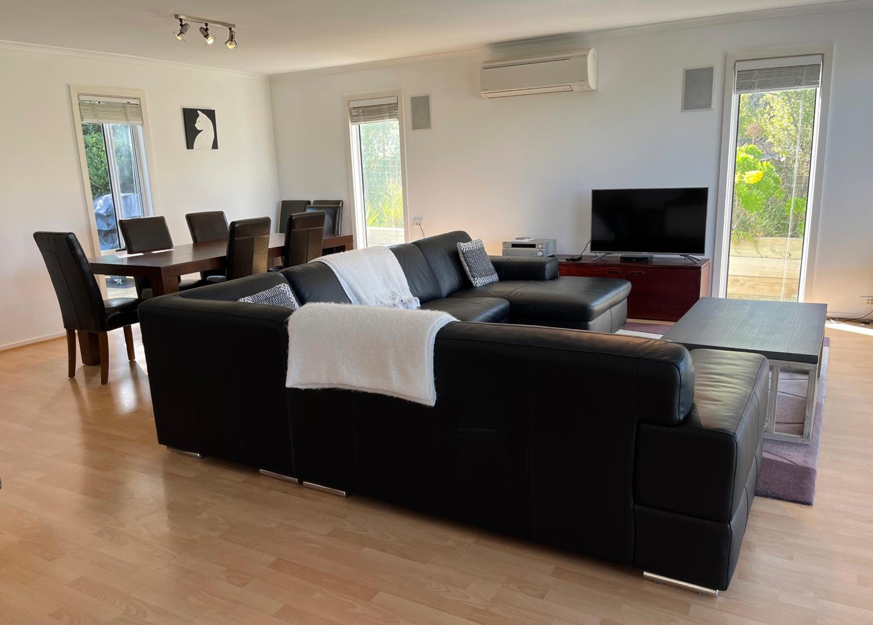 Two-Bedroom House photo 2