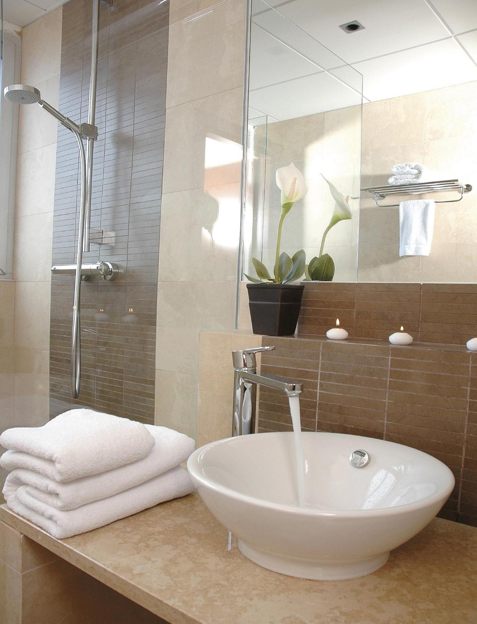 Standard Twin Room - Photo 5