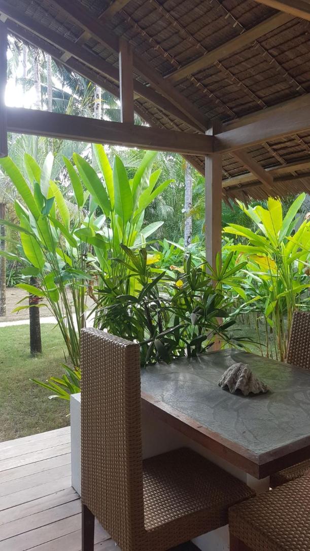 Deluxe Bungalow with Garden View photo 3
