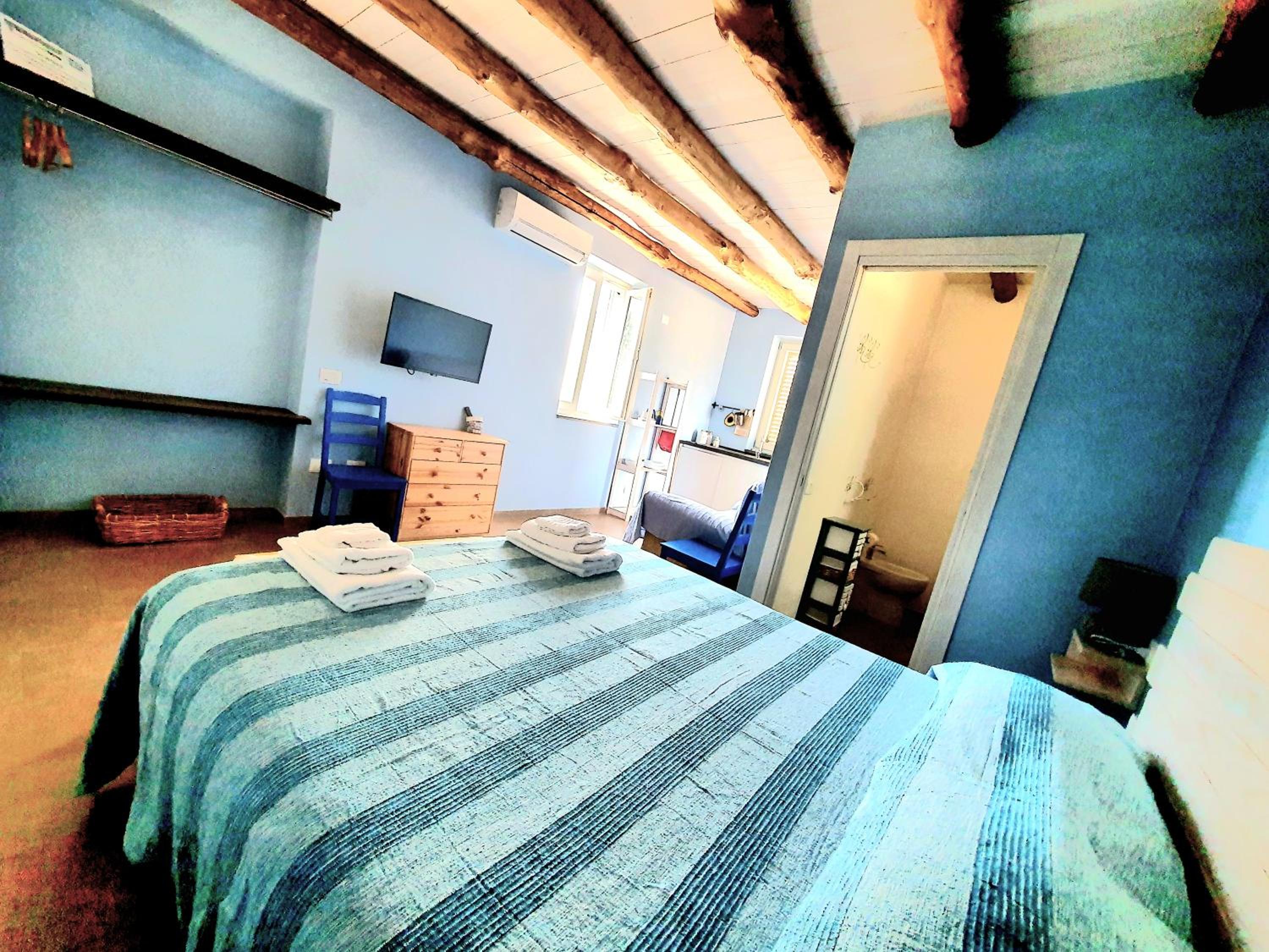 Studio with Sea View - Photo 27