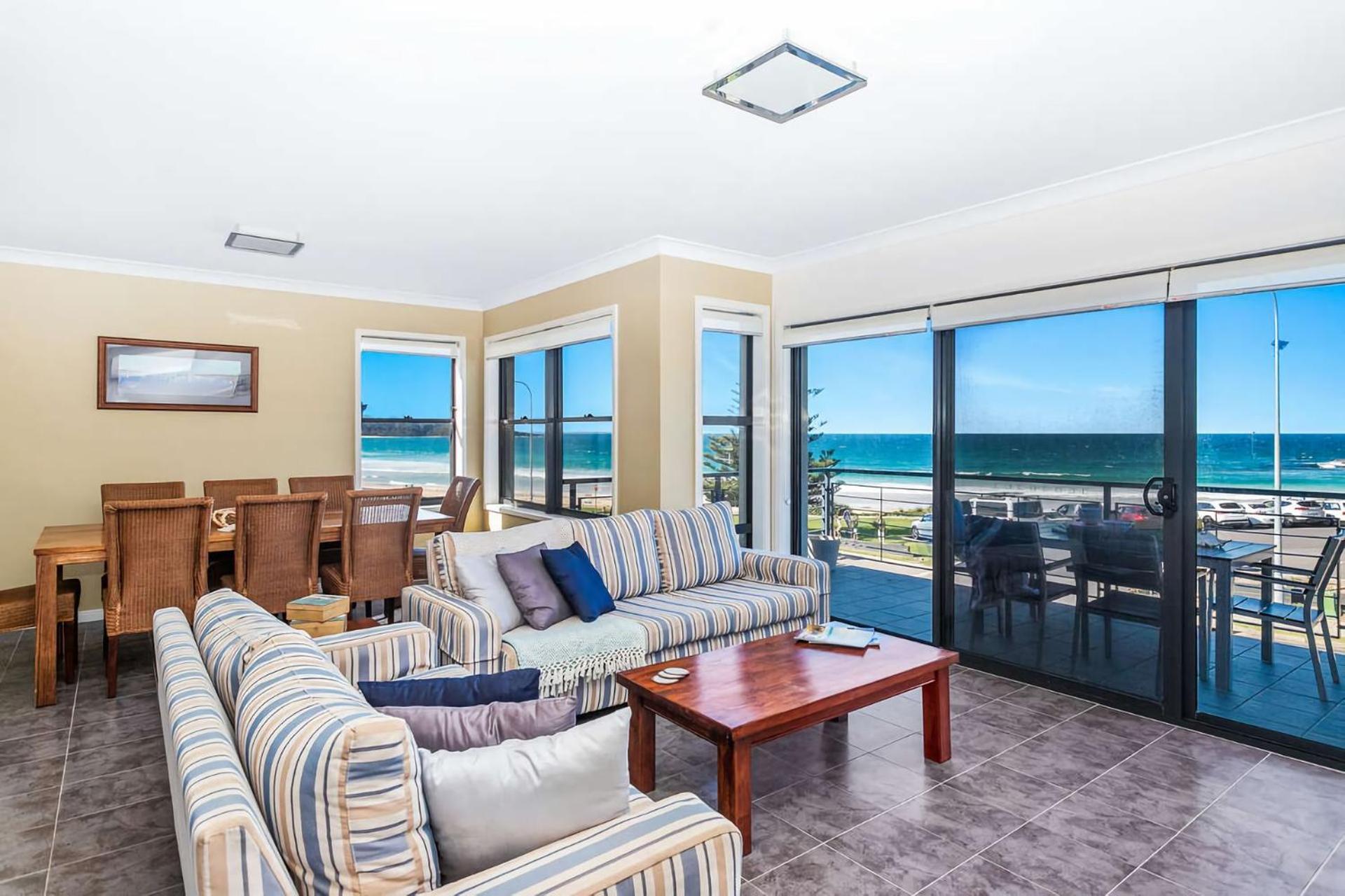 Apartment with Sea View photo 3