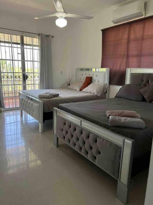 Three-Bedroom House photo 2