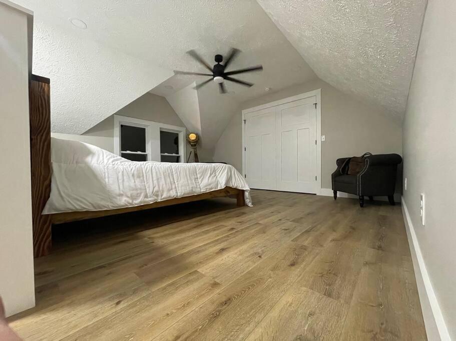 Two-Bedroom House photo 2