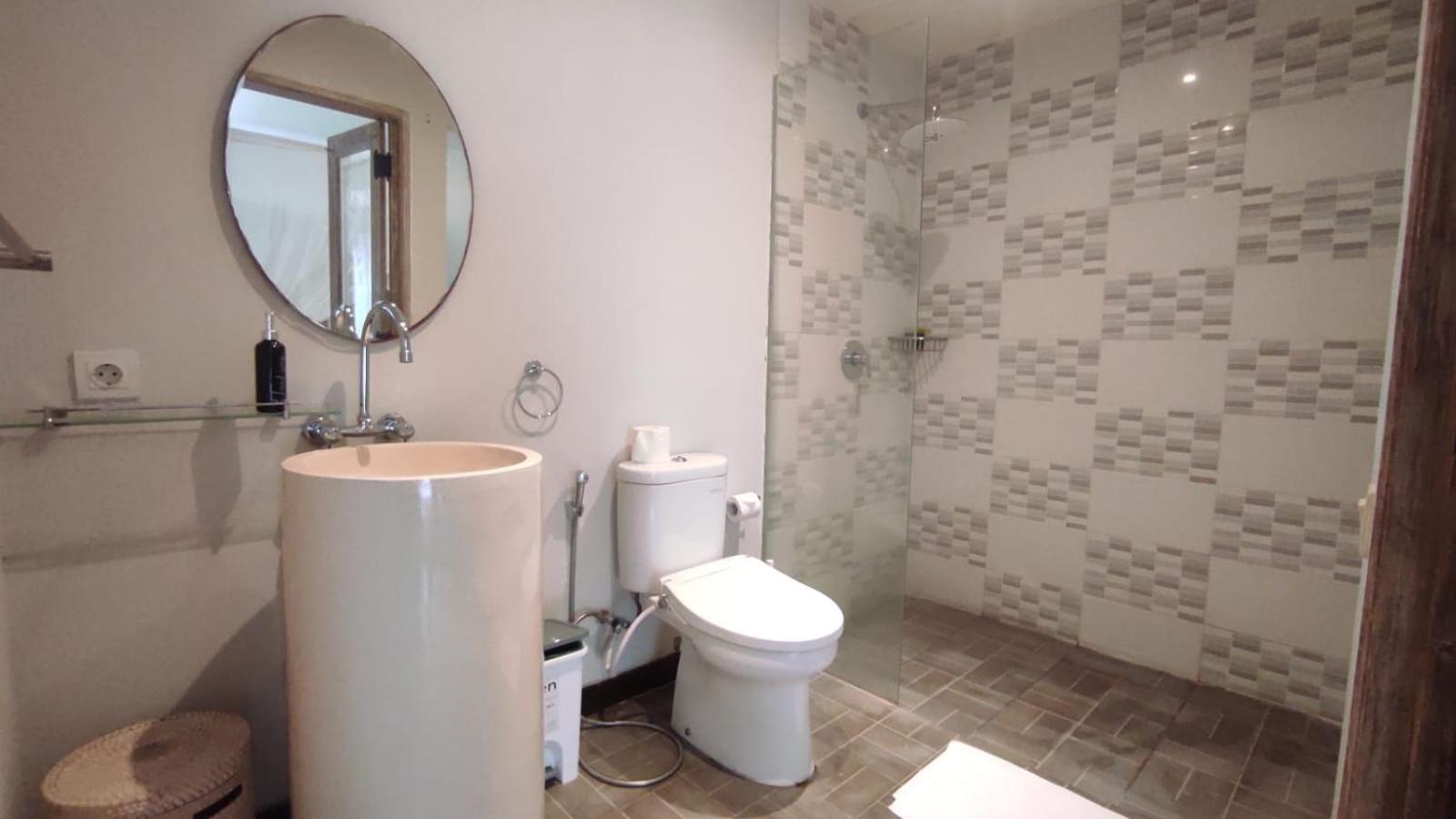 Standard Suite - Photo 5