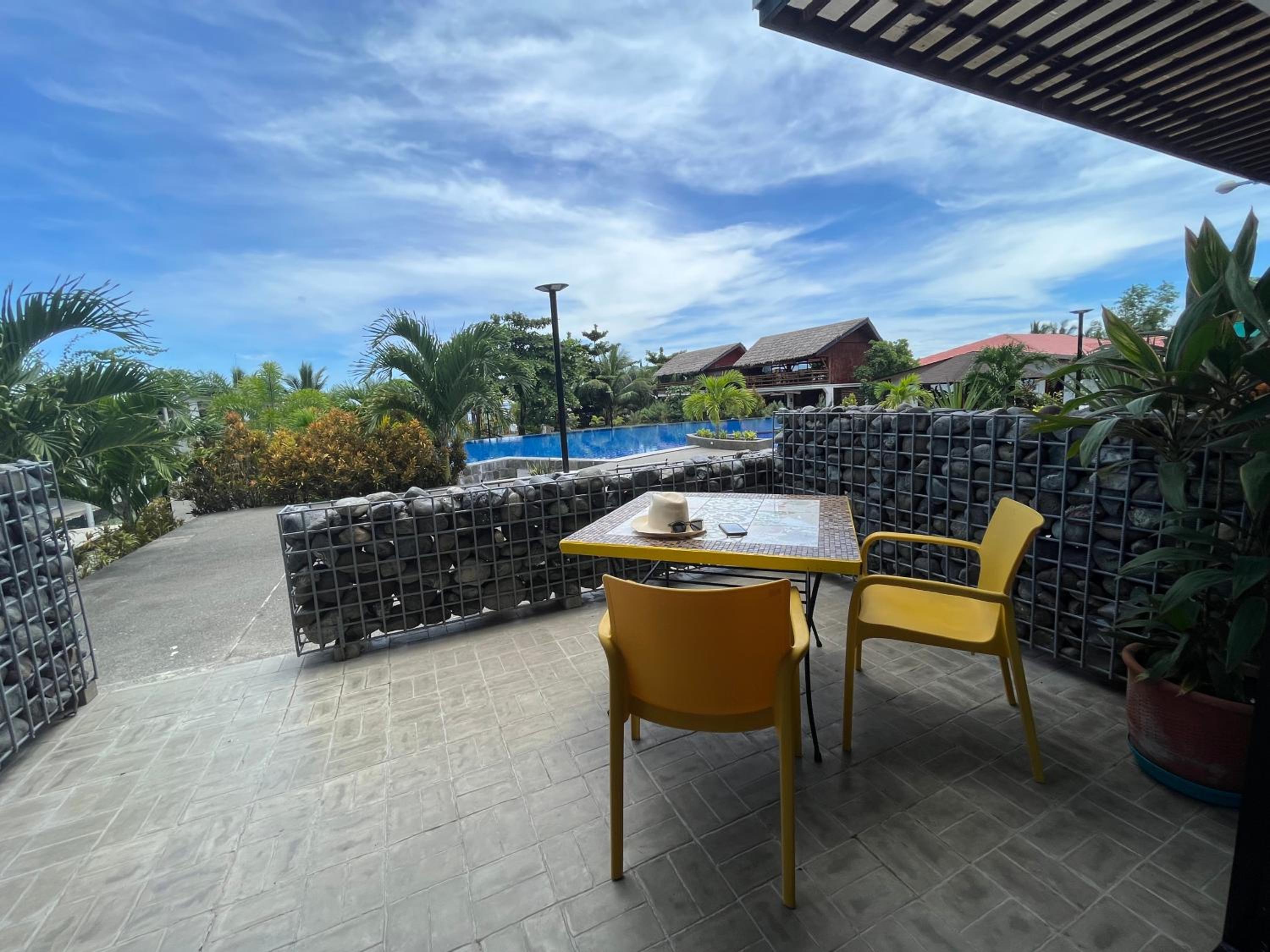 Deluxe Double or Twin Room with Pool Access - Photo 9