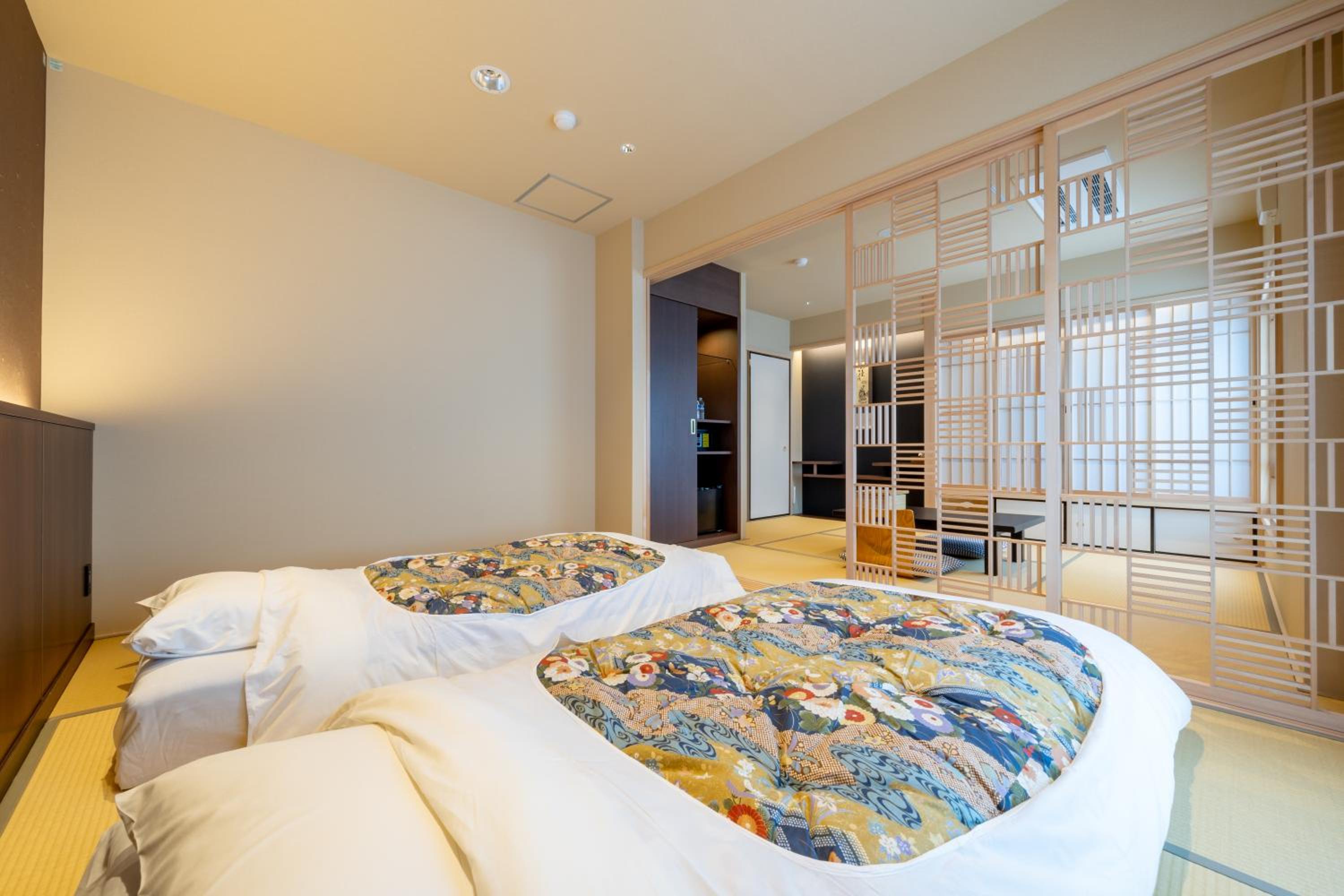 Superior Twin Room photo 2