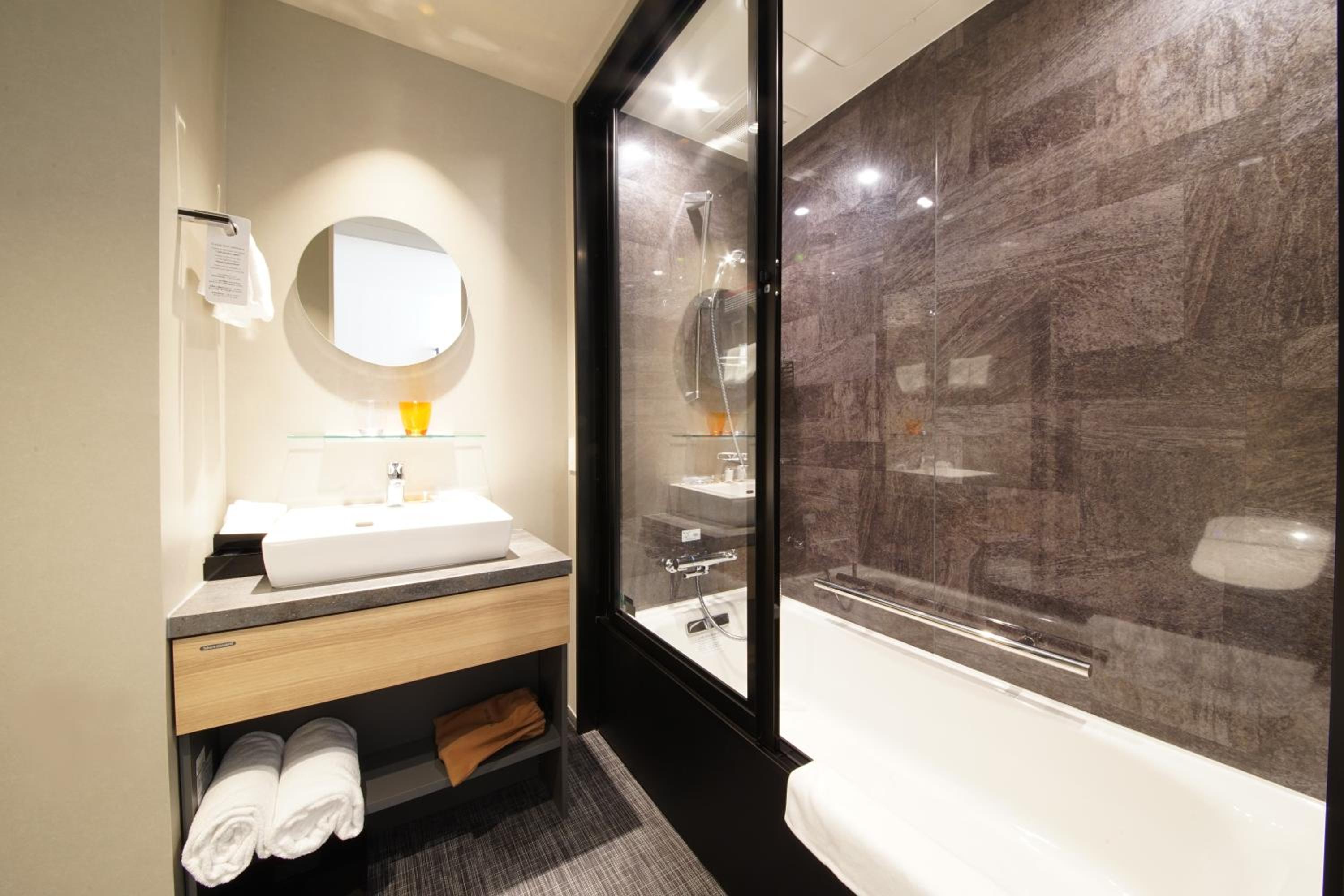 Deluxe Twin Room - Photo 8