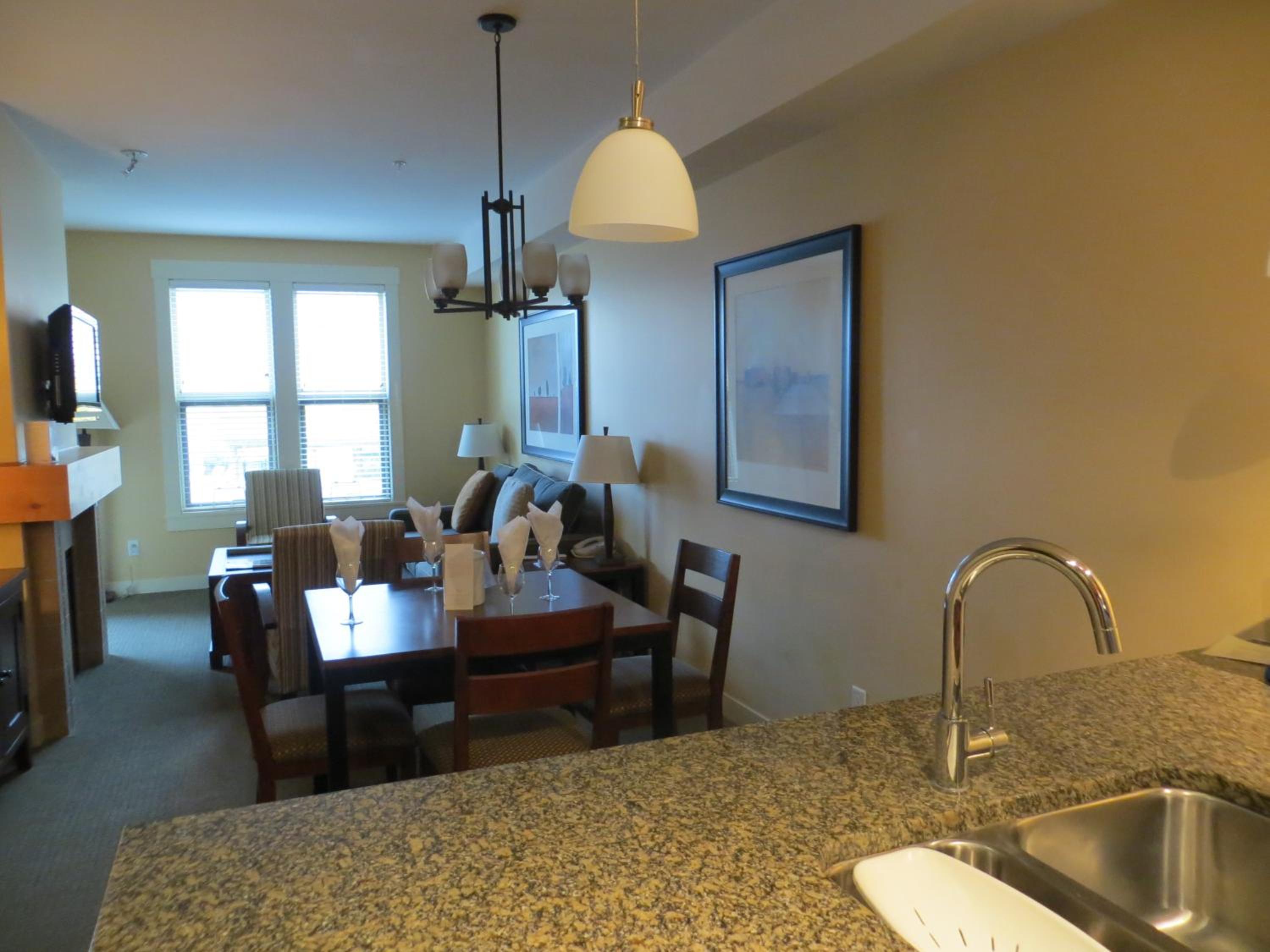 One-Bedroom Suite with Partial Lake View - Photo 2