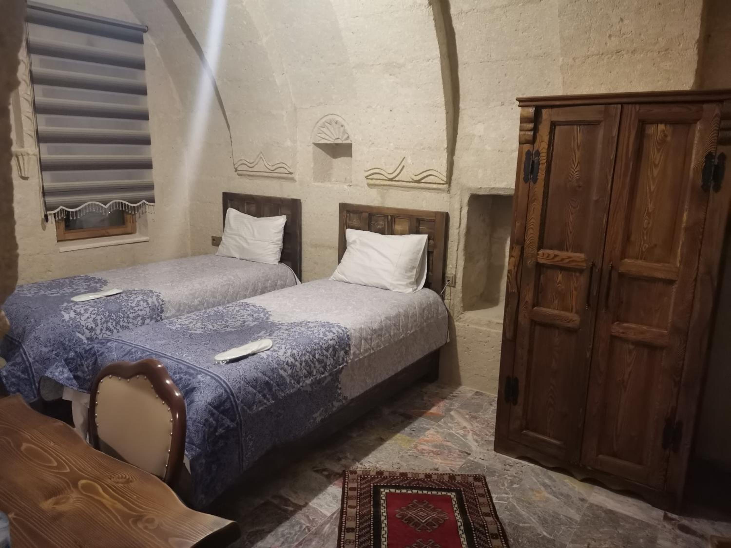Deluxe Twin Room - Photo 1