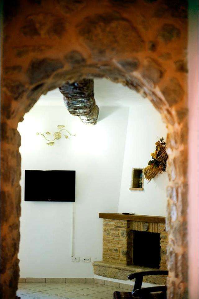 Two-Bedroom Apartment - Photo 2