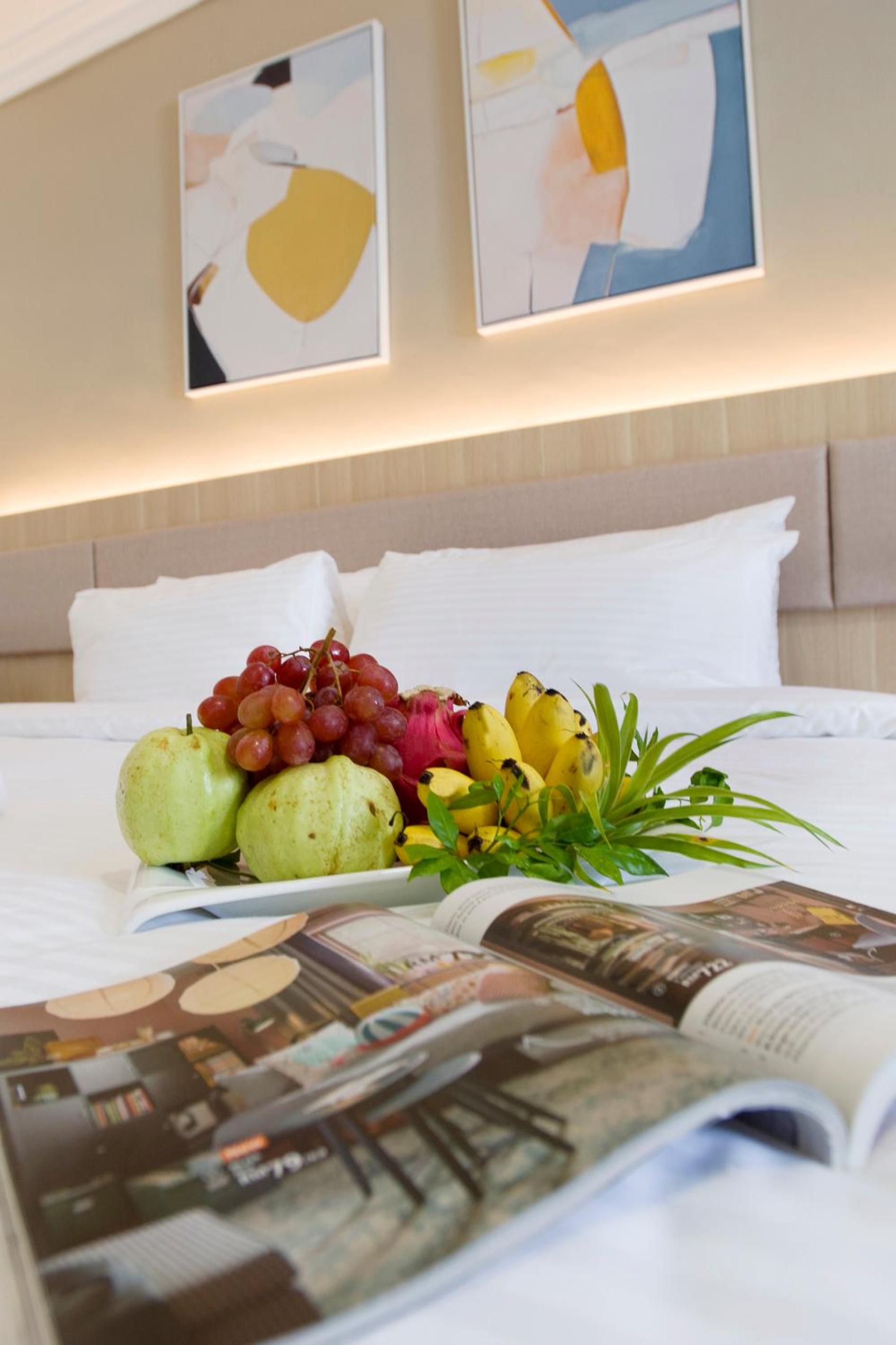 Deluxe King Room - Photo 1