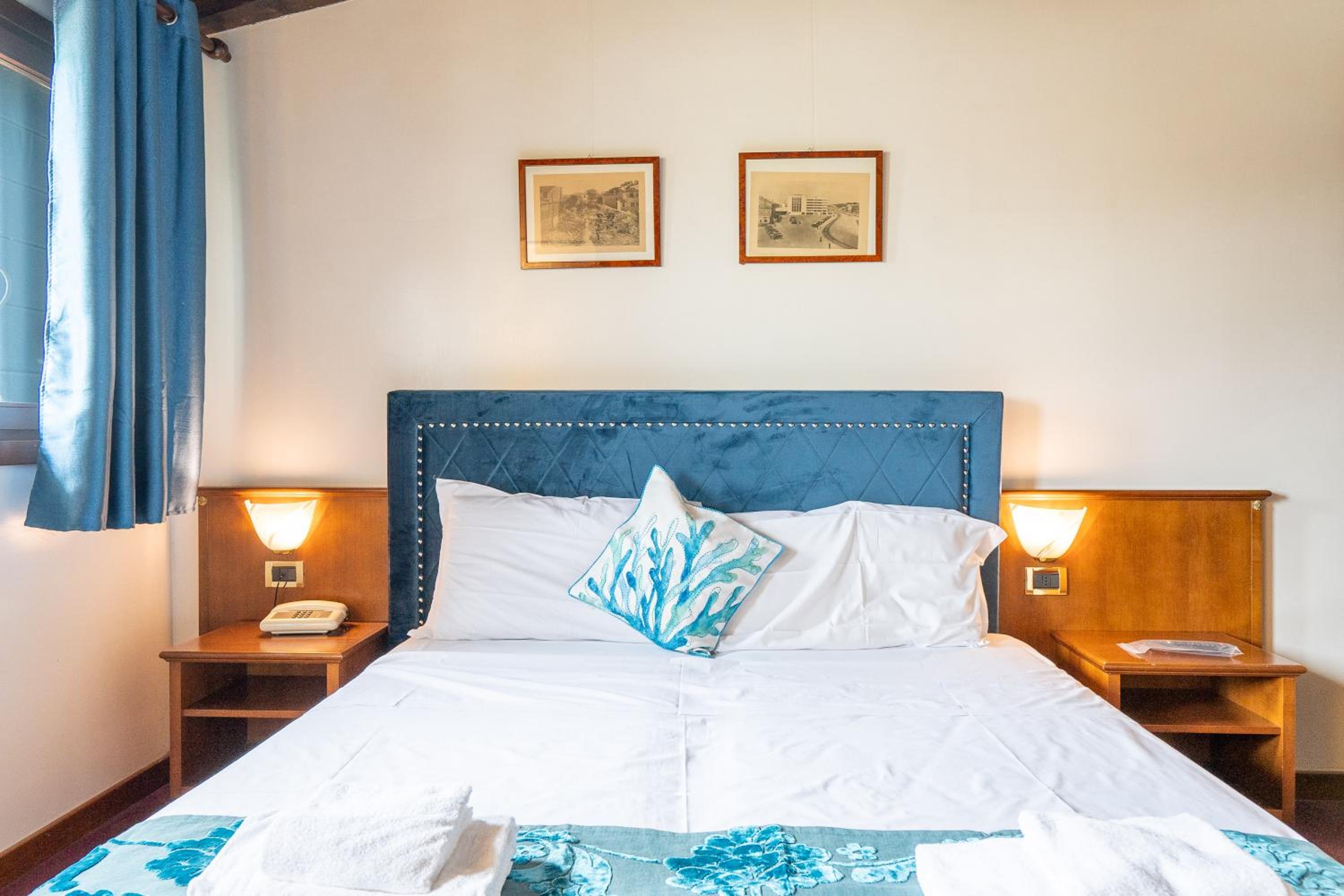 Classic Triple Room - Photo 1
