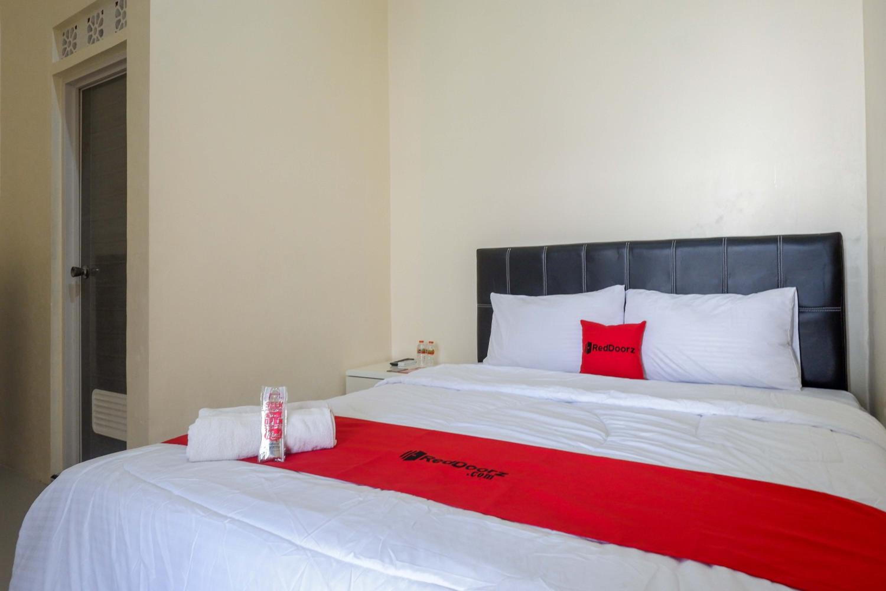 Standard Double Room - Photo 6