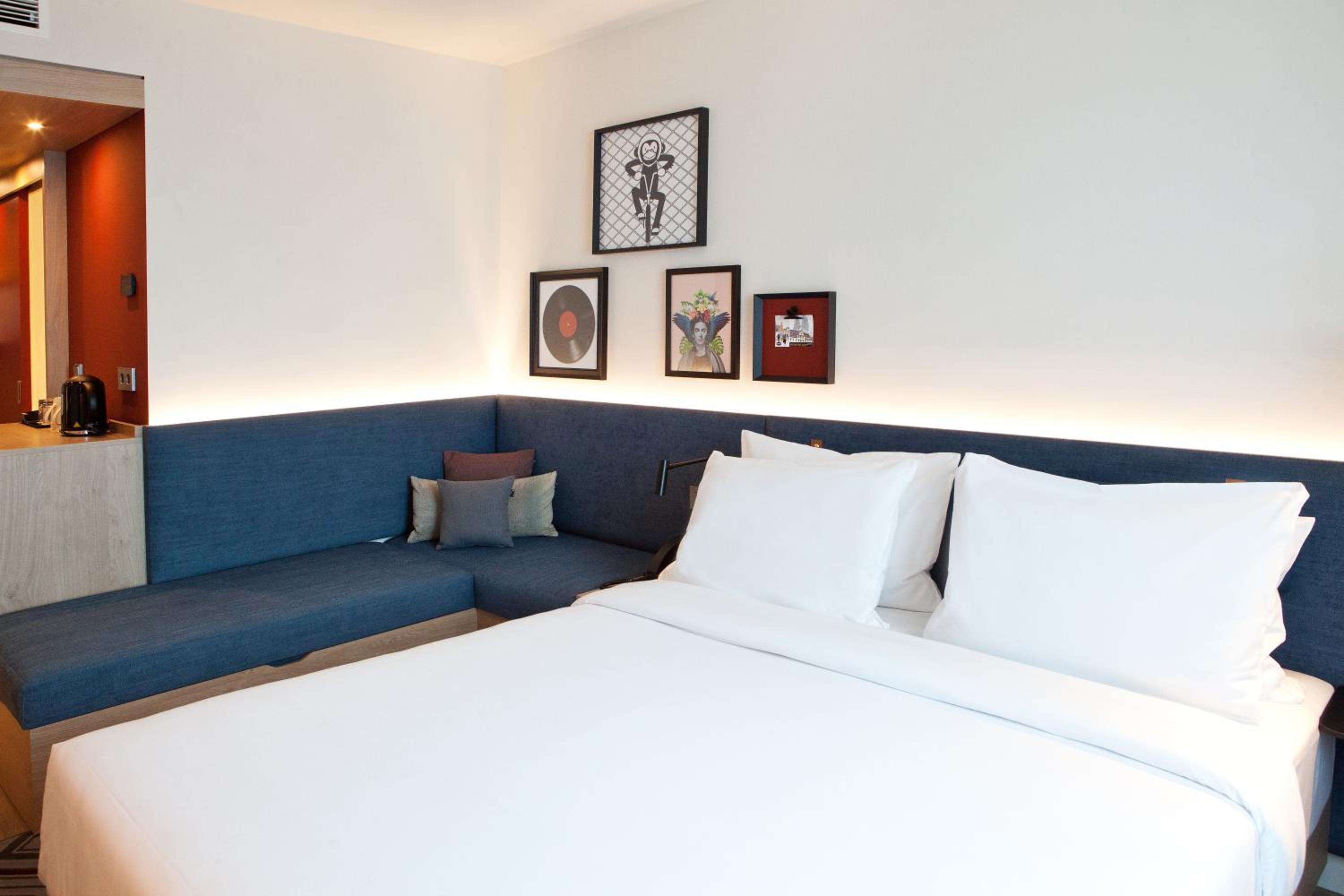 Queen Room - Photo 9
