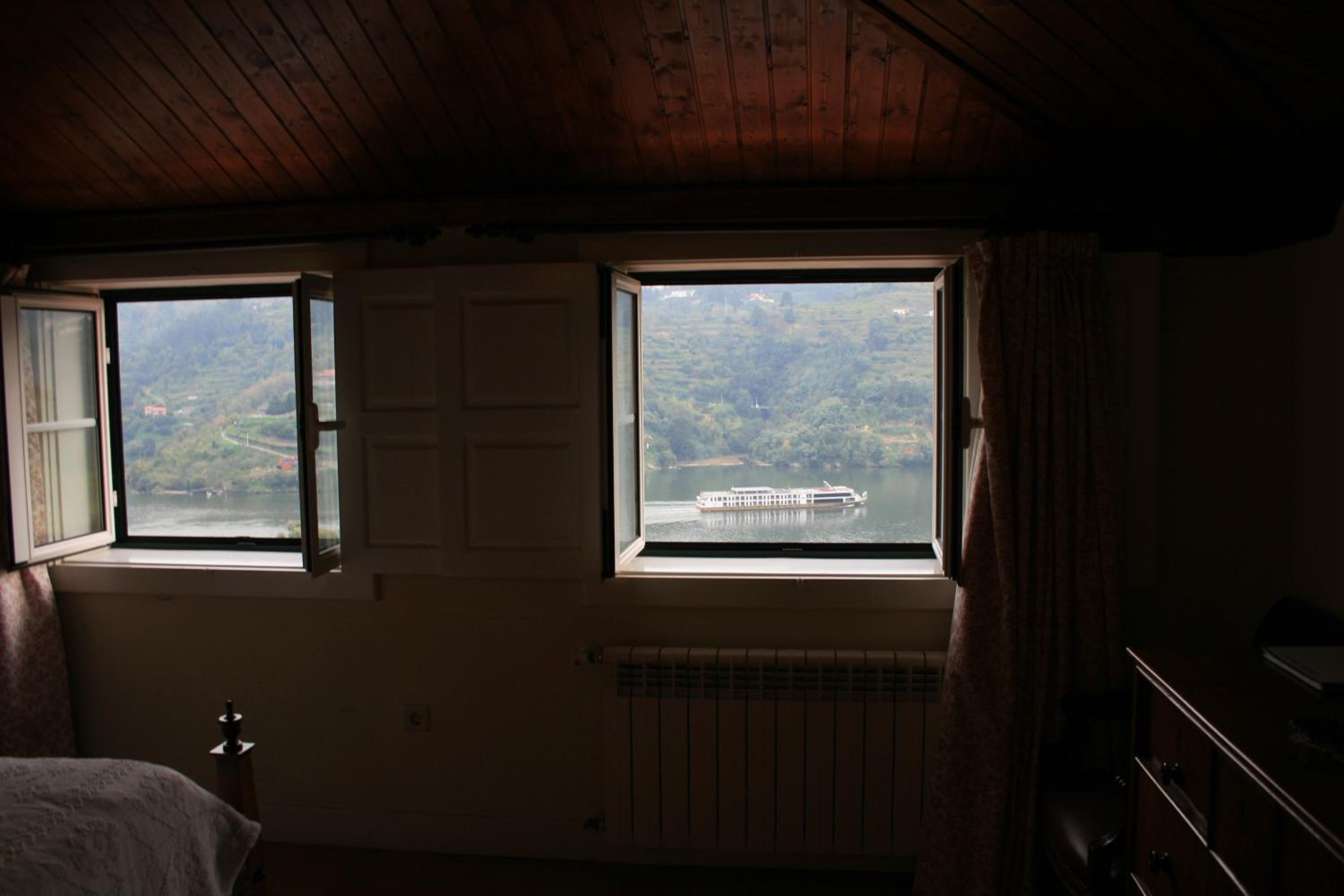 Double or Twin Room with River View - No pets - Photo 2