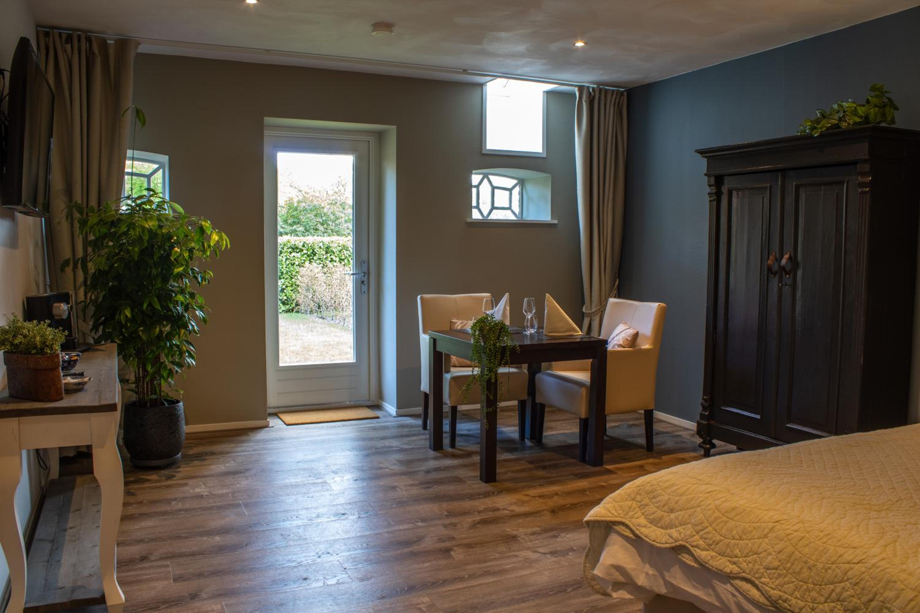 Junior Suite with Terrace