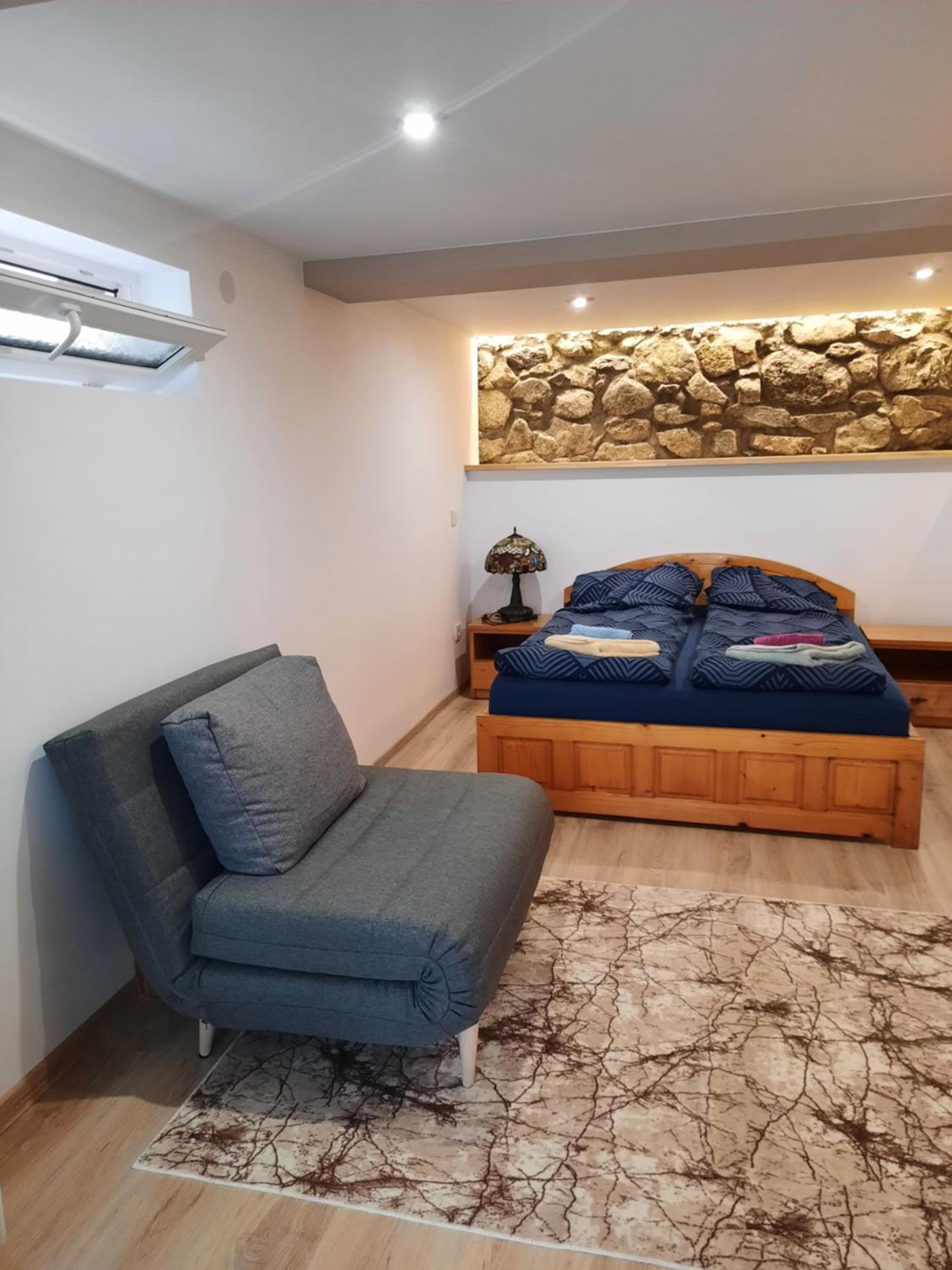 One-Bedroom House photo 1