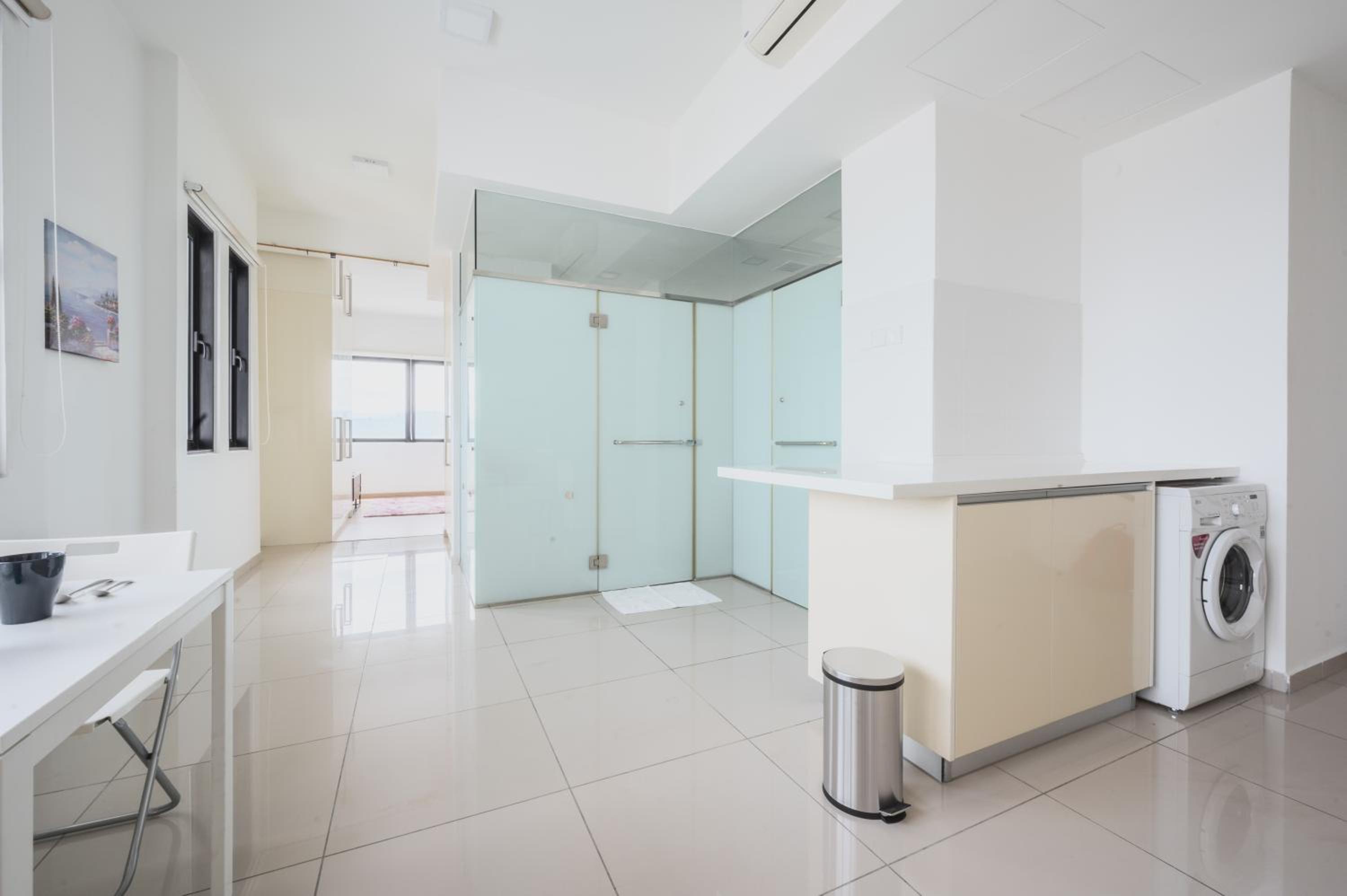One-Bedroom Apartment - Photo 9