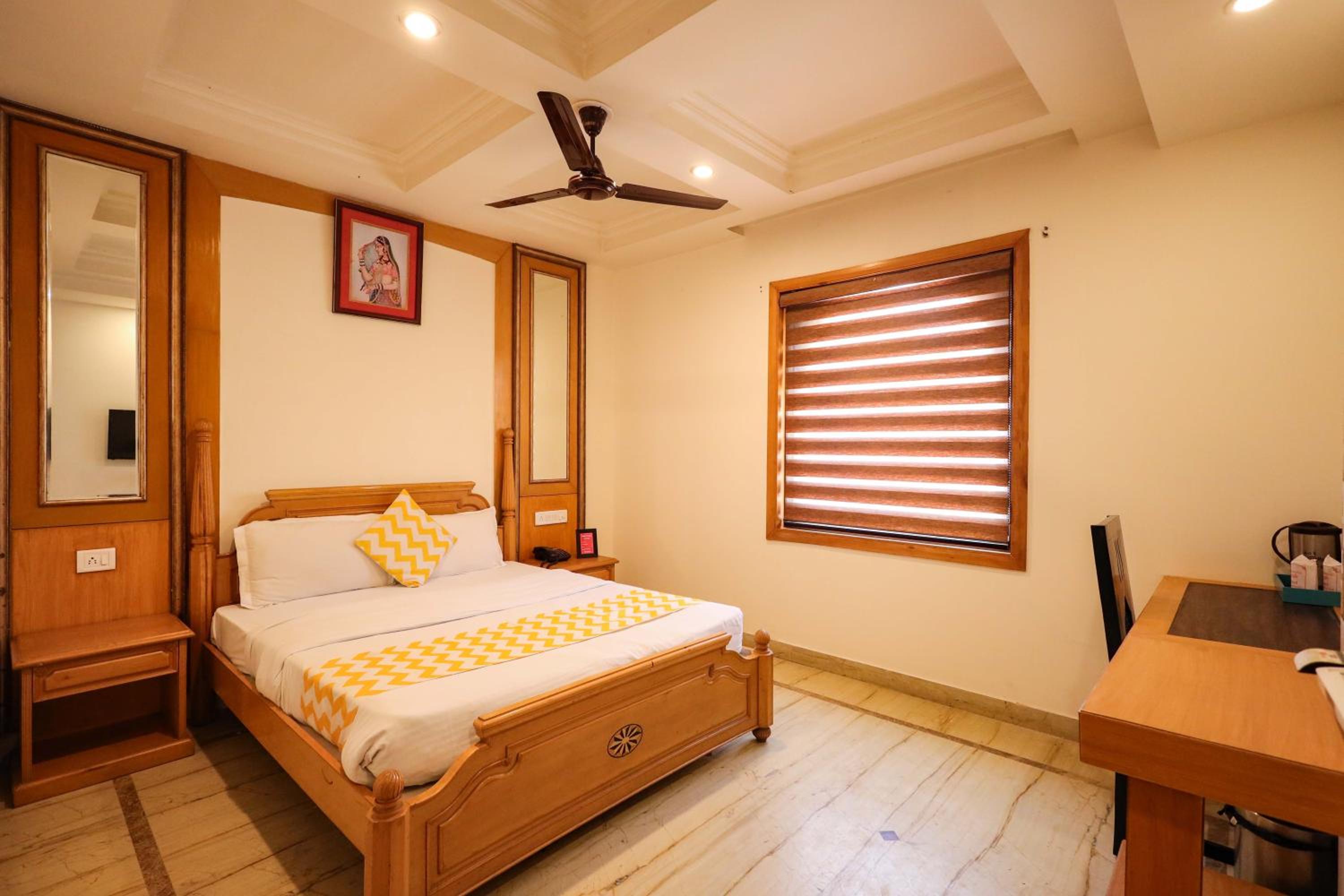 Deluxe Room - Photo 6