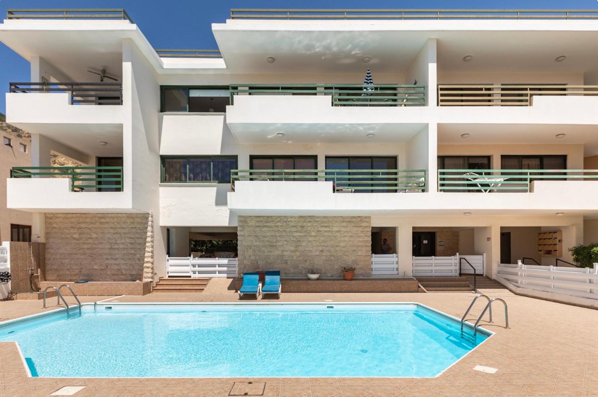 Apartment with Pool View  photo 1