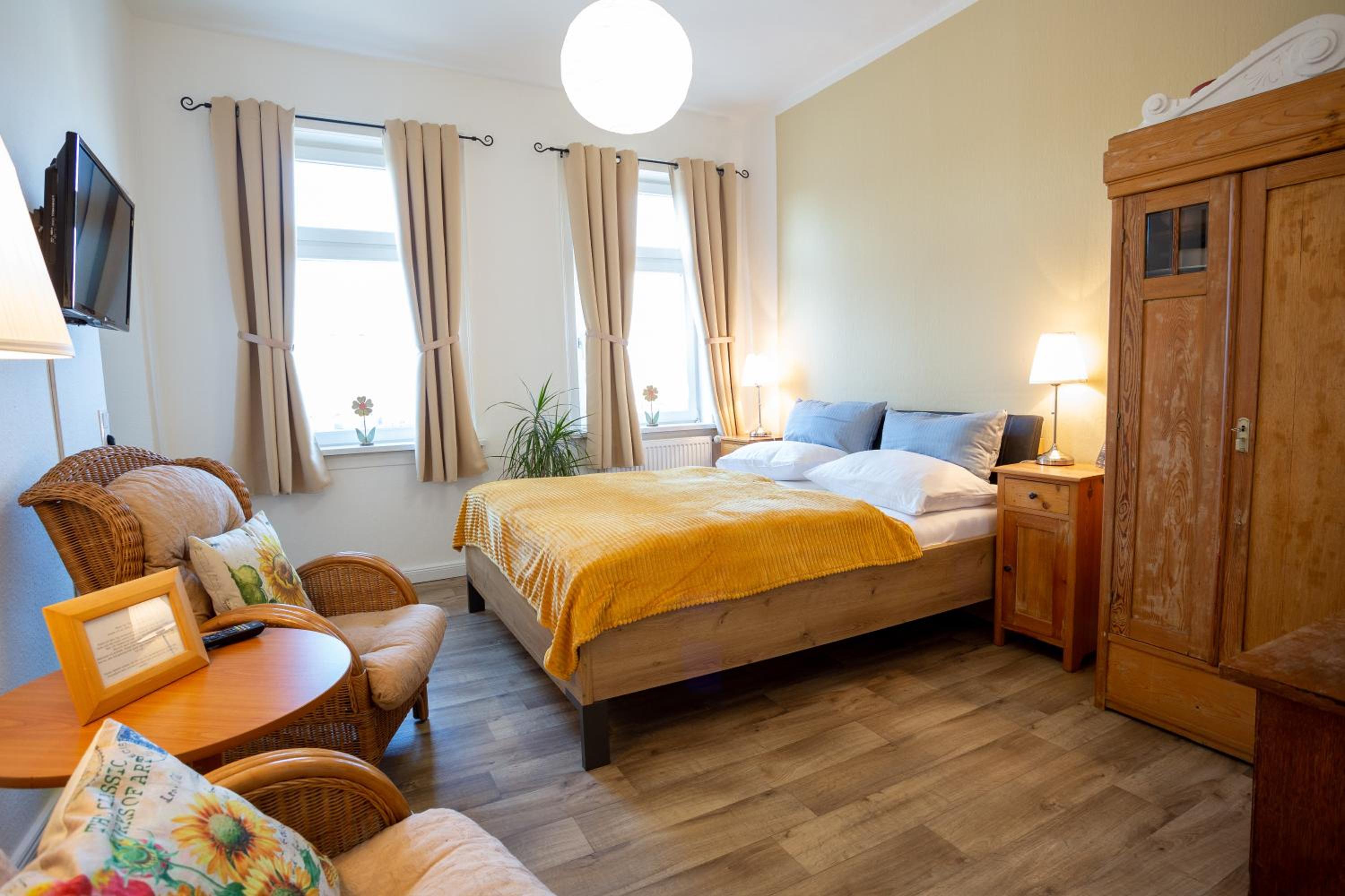 Standard Double Room - Photo 1