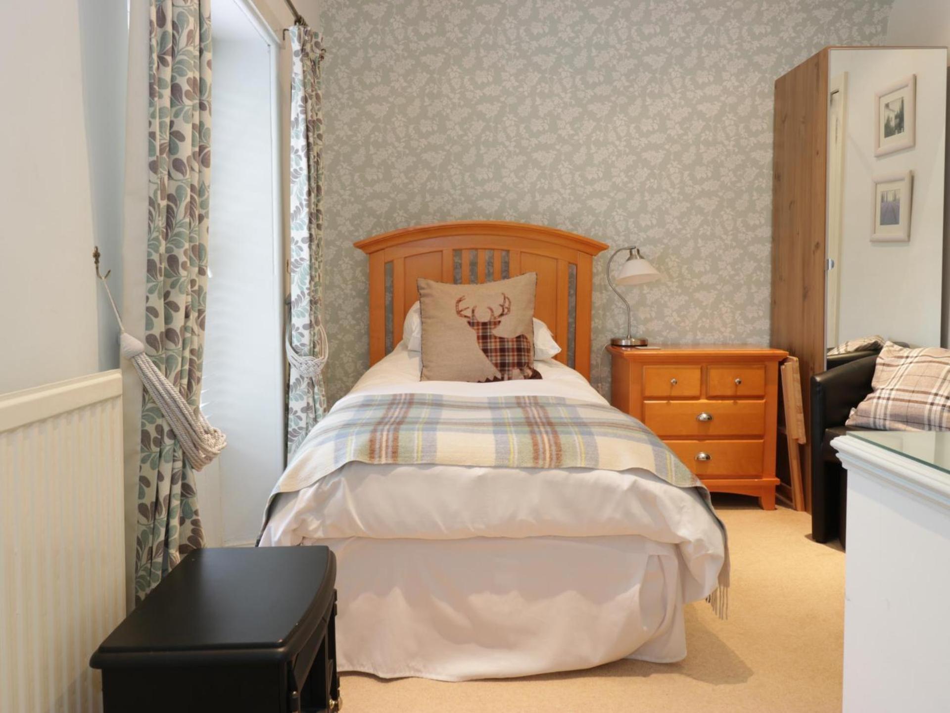 Single Room photo 2
