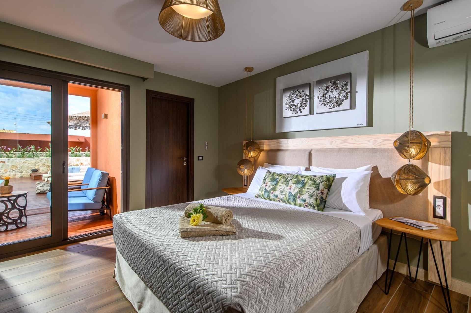 Platinum Two Bedroom Suite Outdoor Jacuzzi & Private Pool - Photo 4
