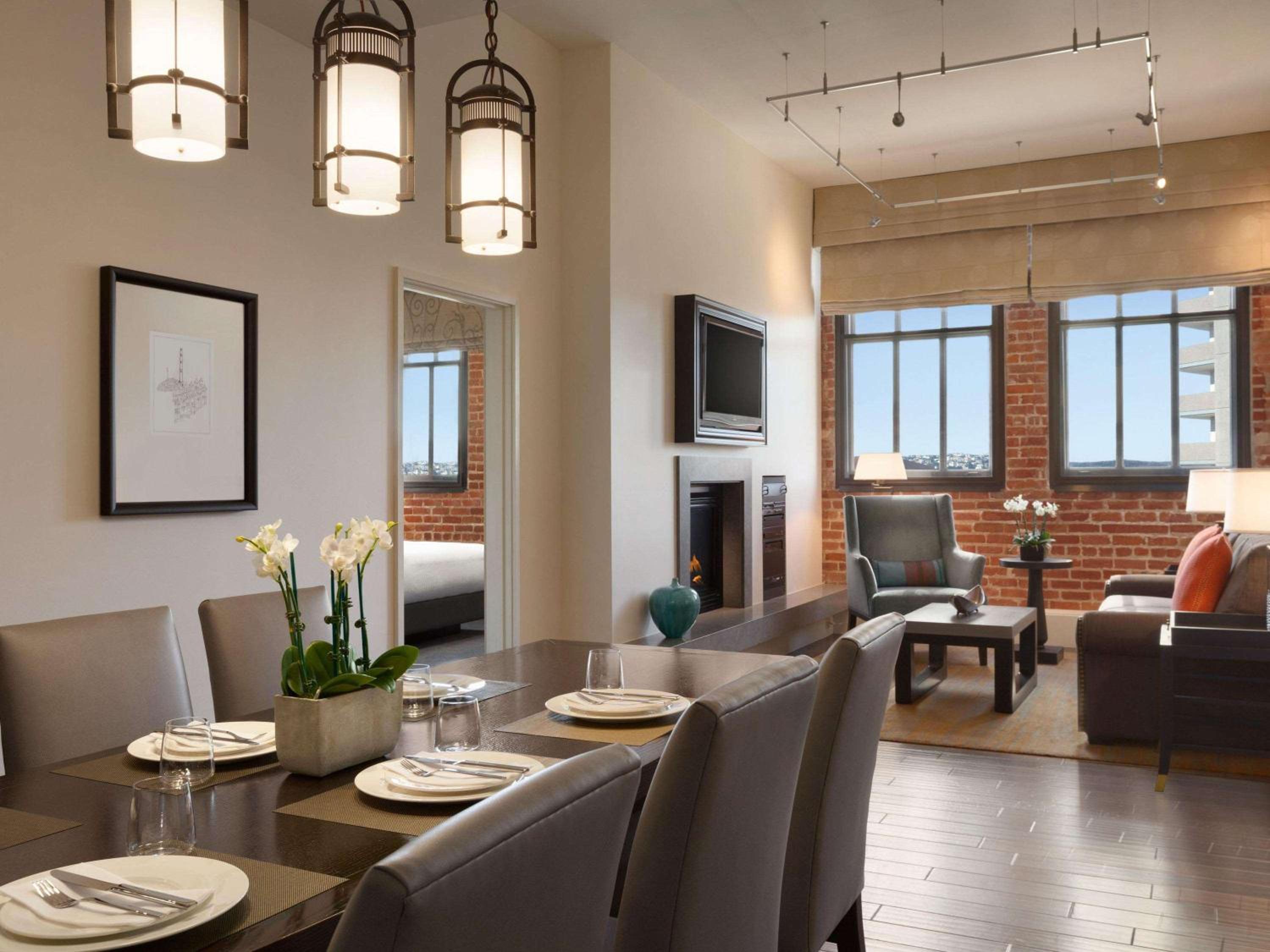 Three Bedroom Residence with Three King Beds and Sofa bed