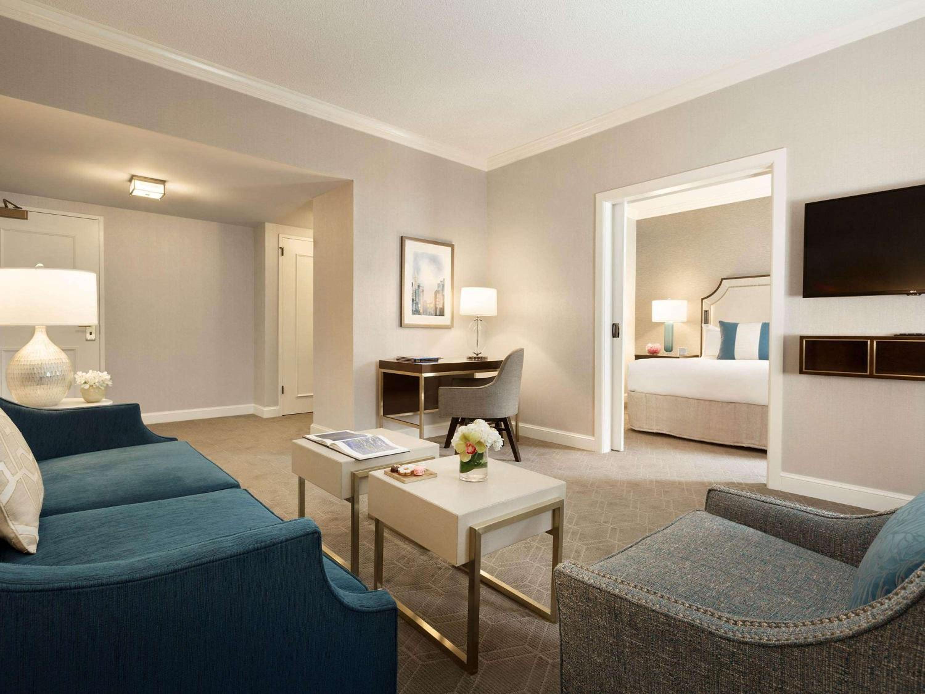One-Bedroom King Suite - Photo 2