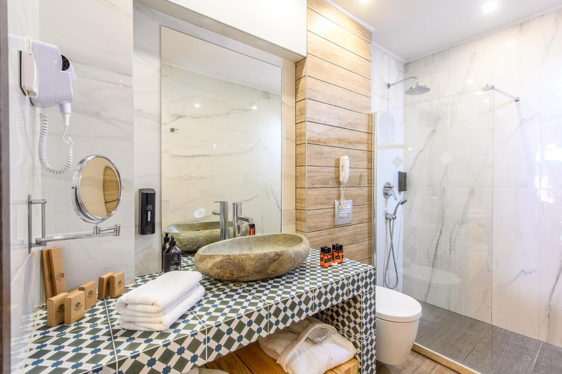 Premium Room Inland View - Photo 3
