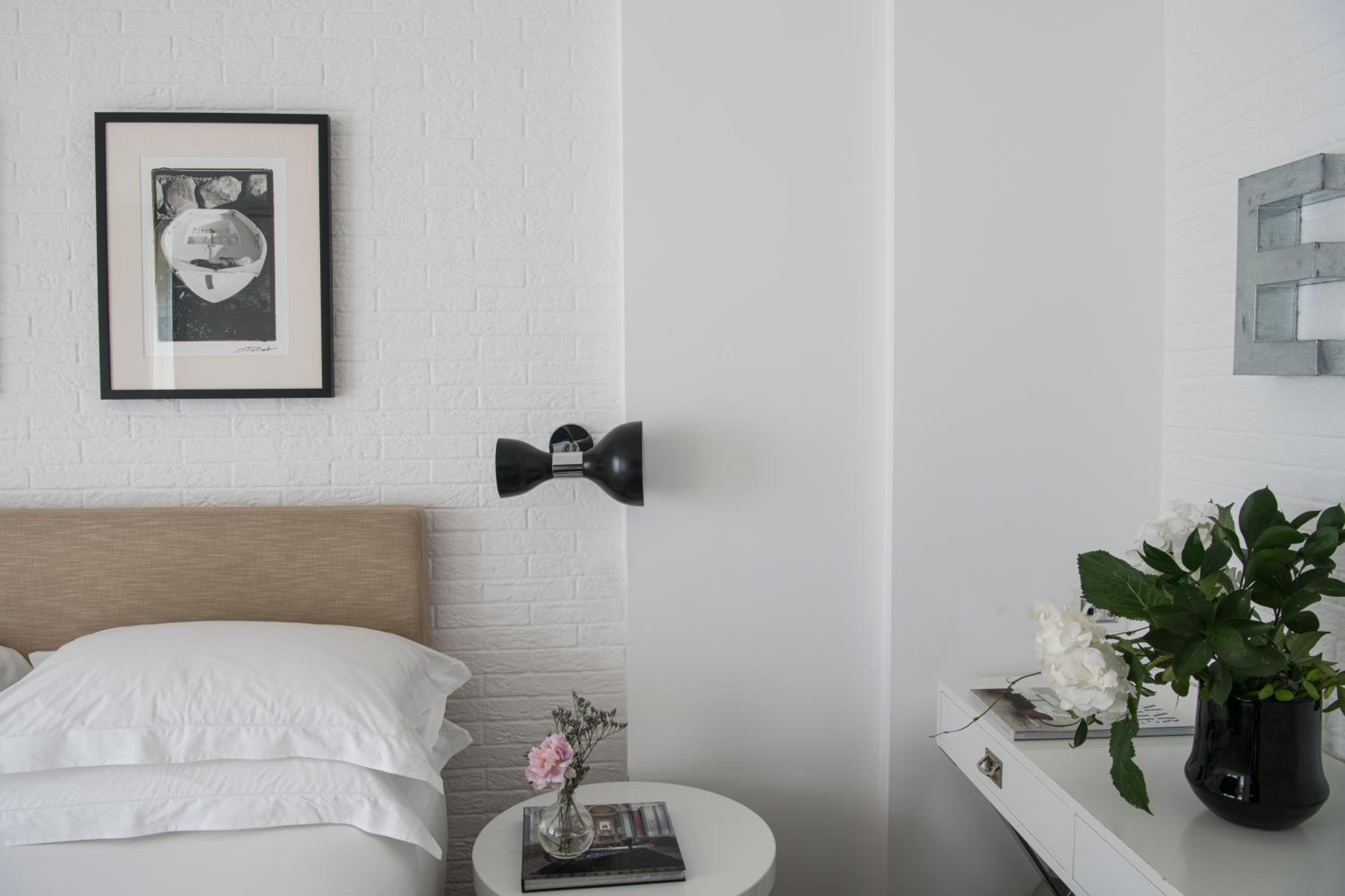 Deluxe Double Room with Side Sea View - Photo 6