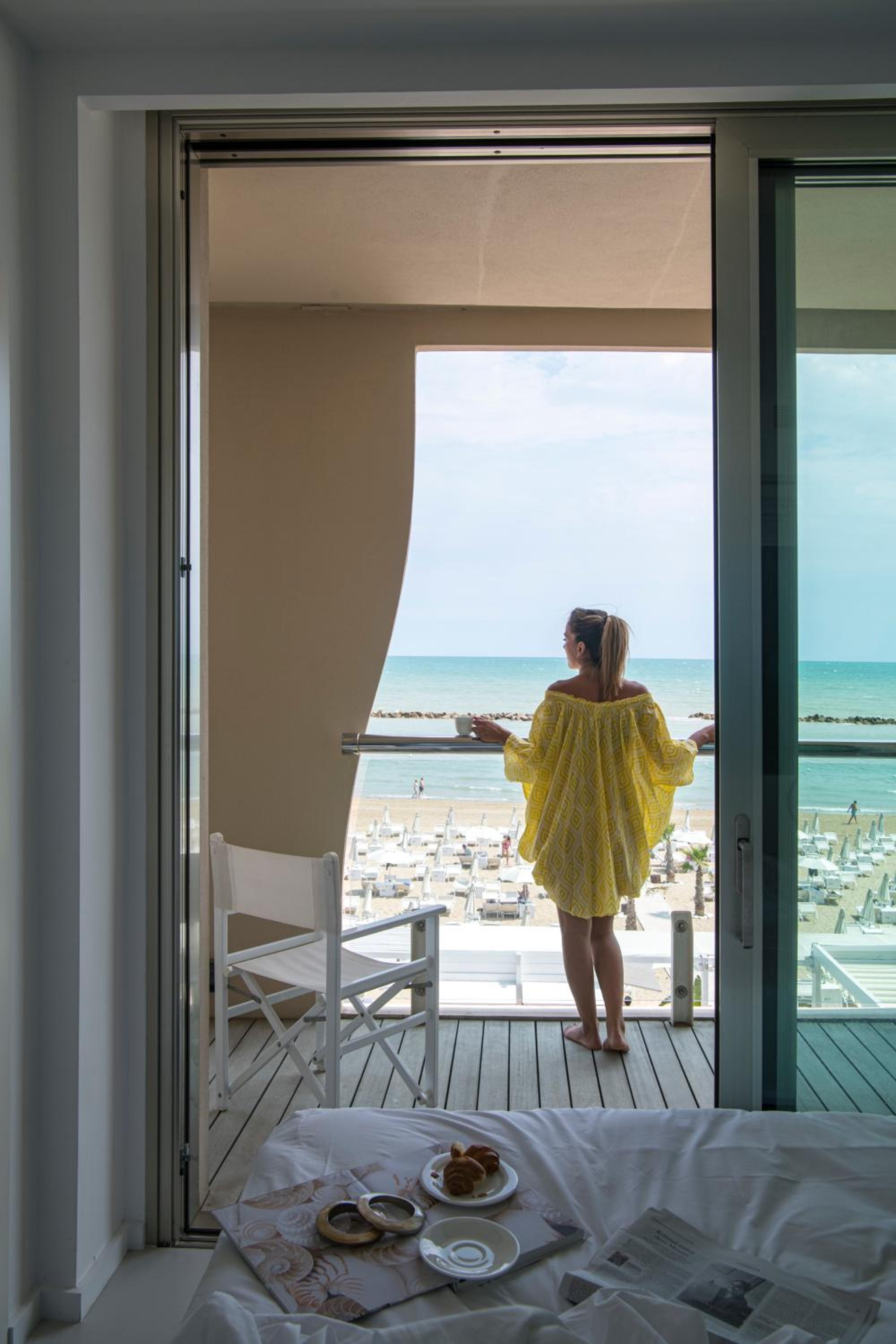 Deluxe Double Room with Sea View - Photo 6