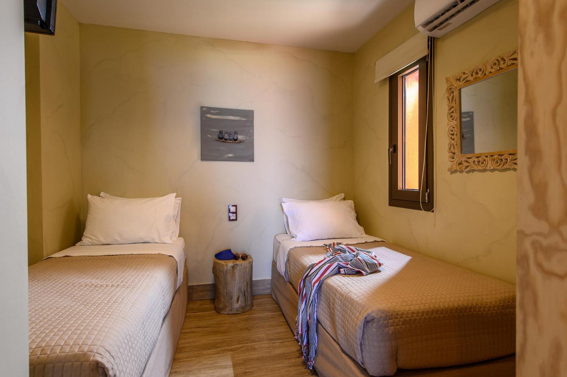 Luxury Two Bedroom Suite Sea View Outdoor Jacuzzi - Photo 1