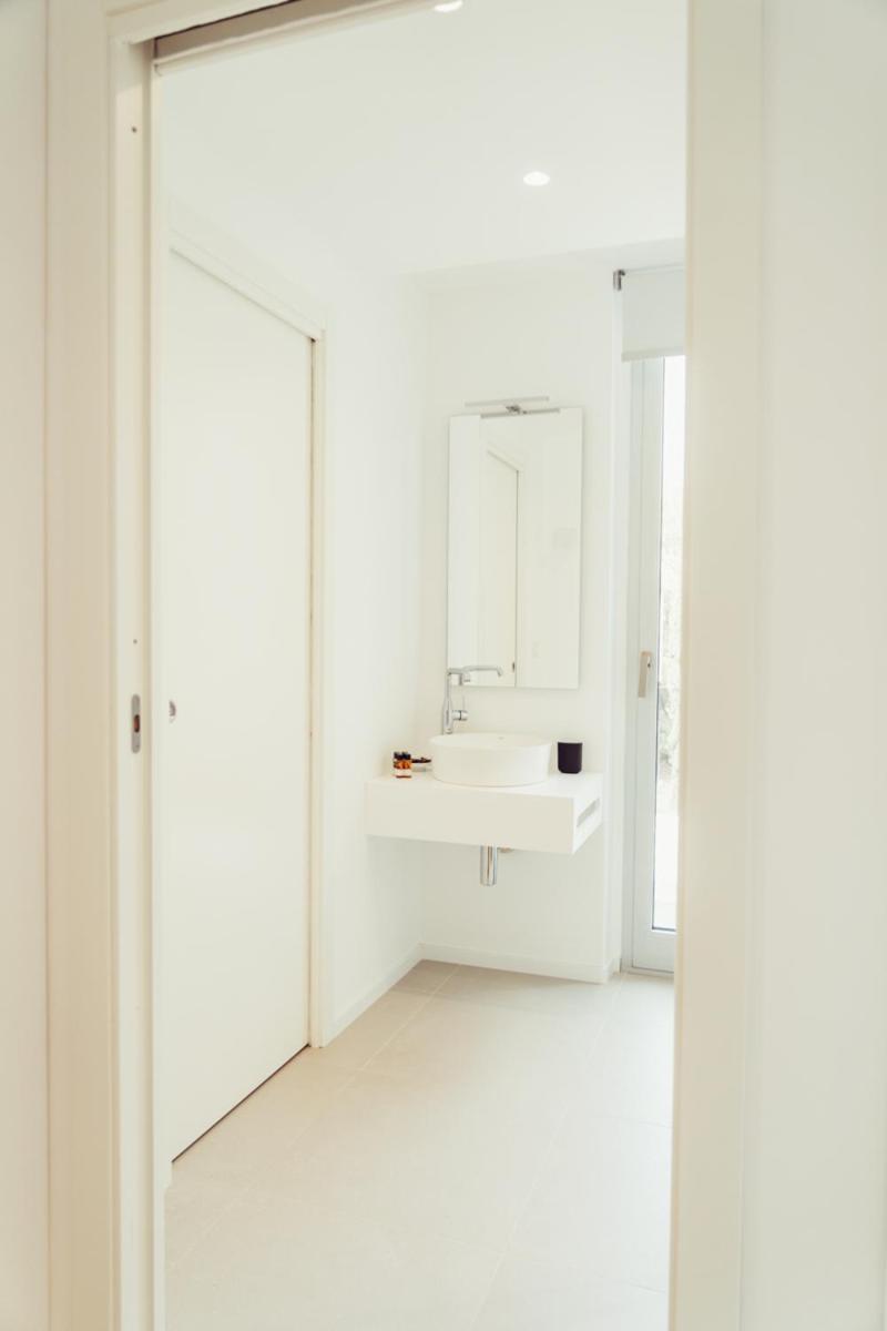Deluxe Suite - Photo 11