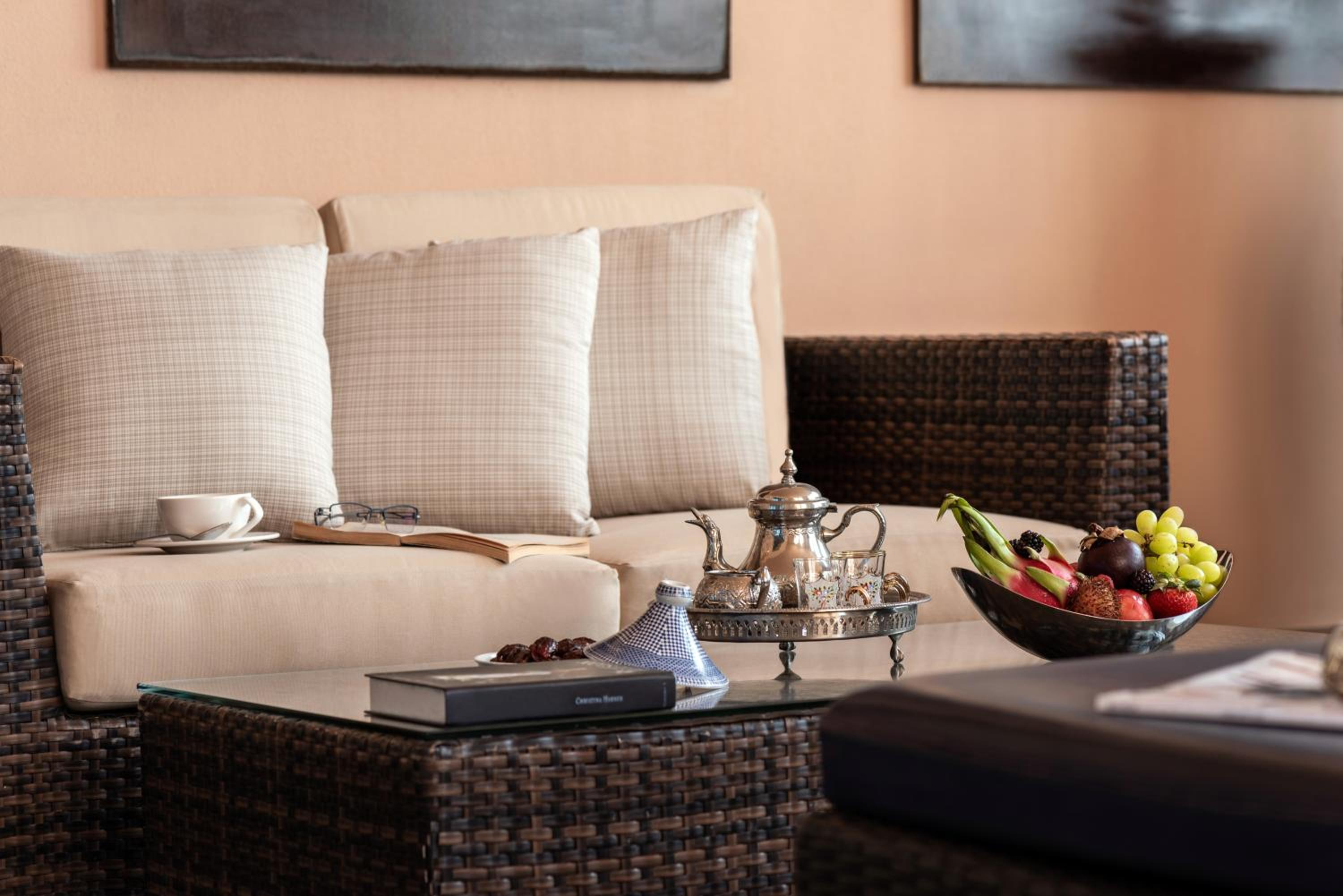 Battuta Suite, Evening Drinks & Canapes Section