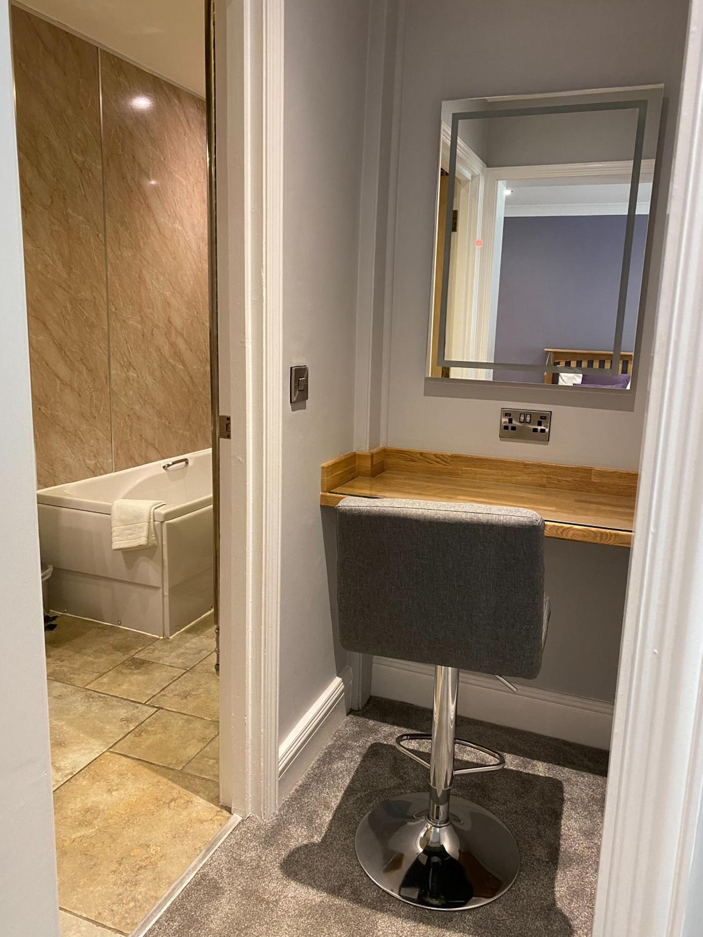 Ashton Suite photo 2