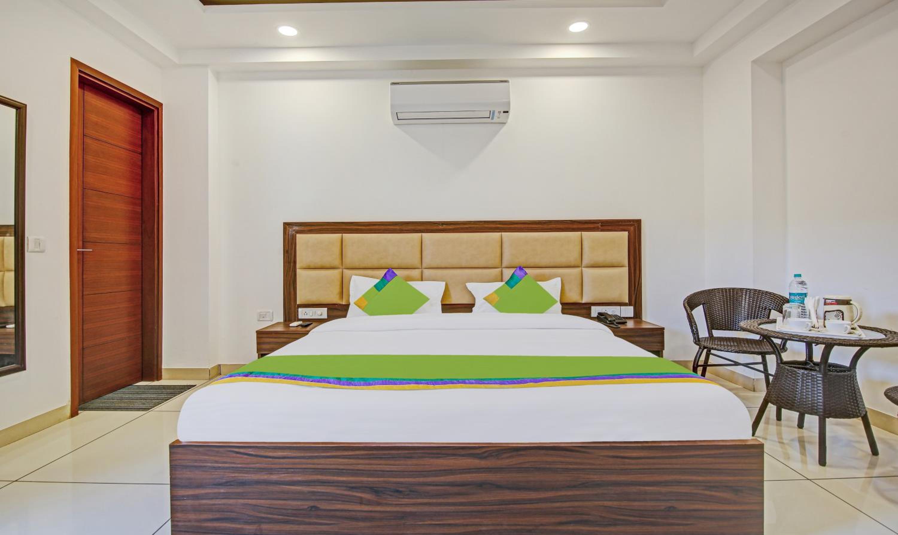 Deluxe Room - Photo 4