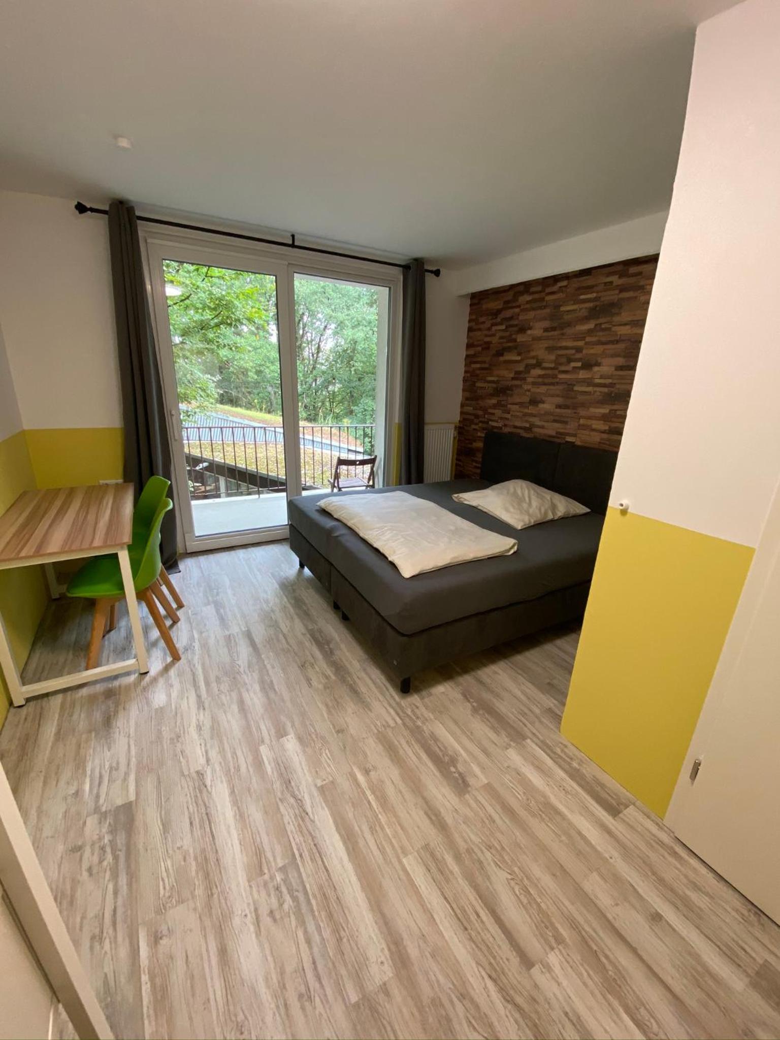 Deluxe Single Room with Balcony photo 3
