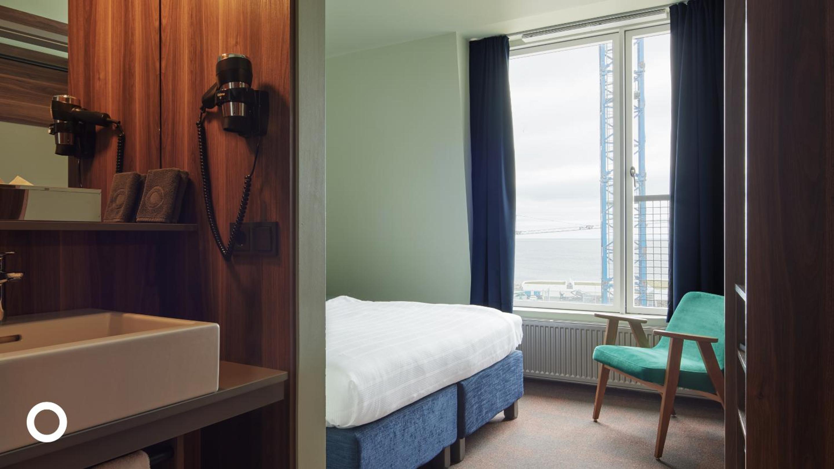 Standard Double or Twin Room - Photo 2