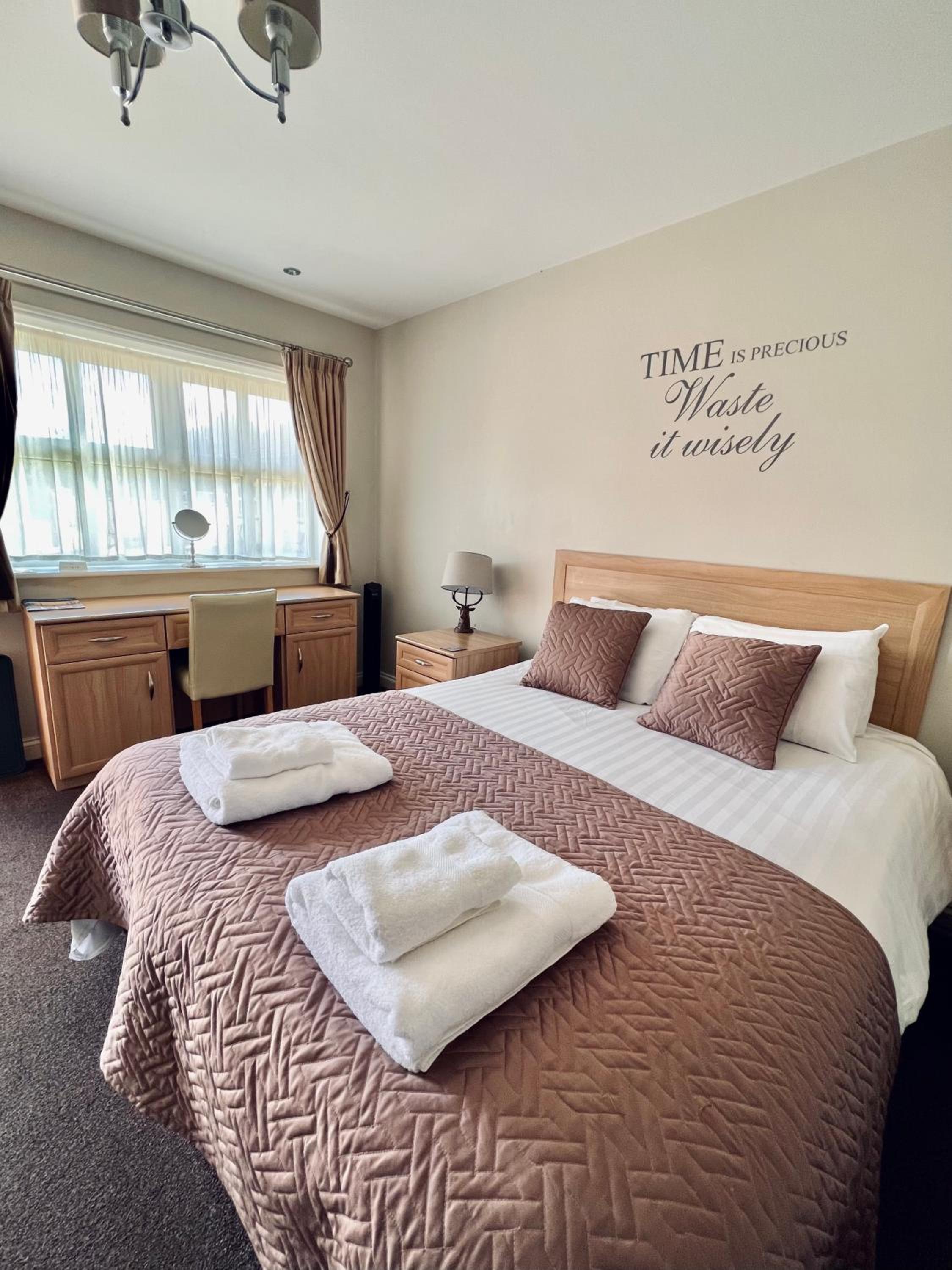 Deluxe King Room