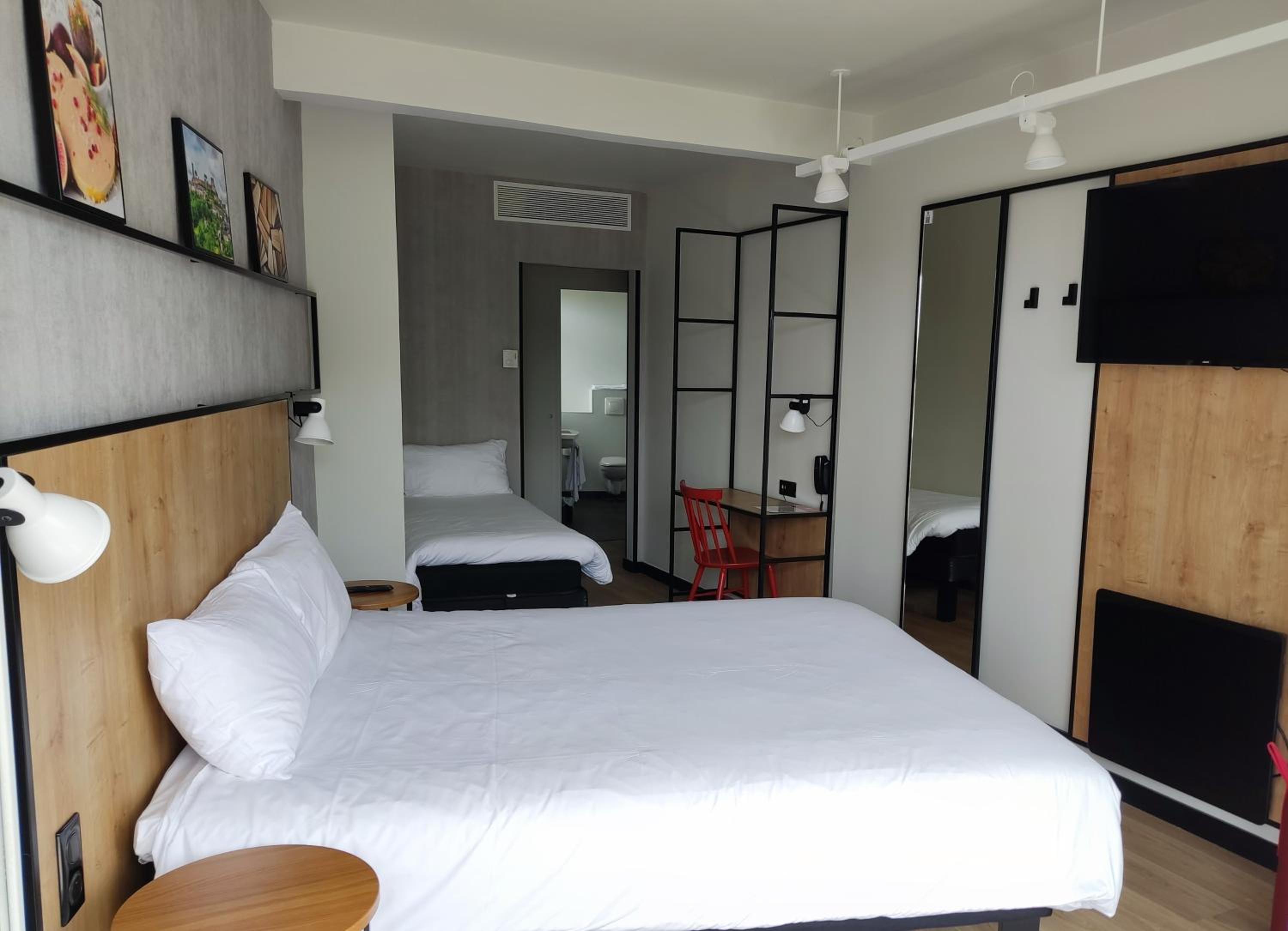 Superior Room - Photo 10