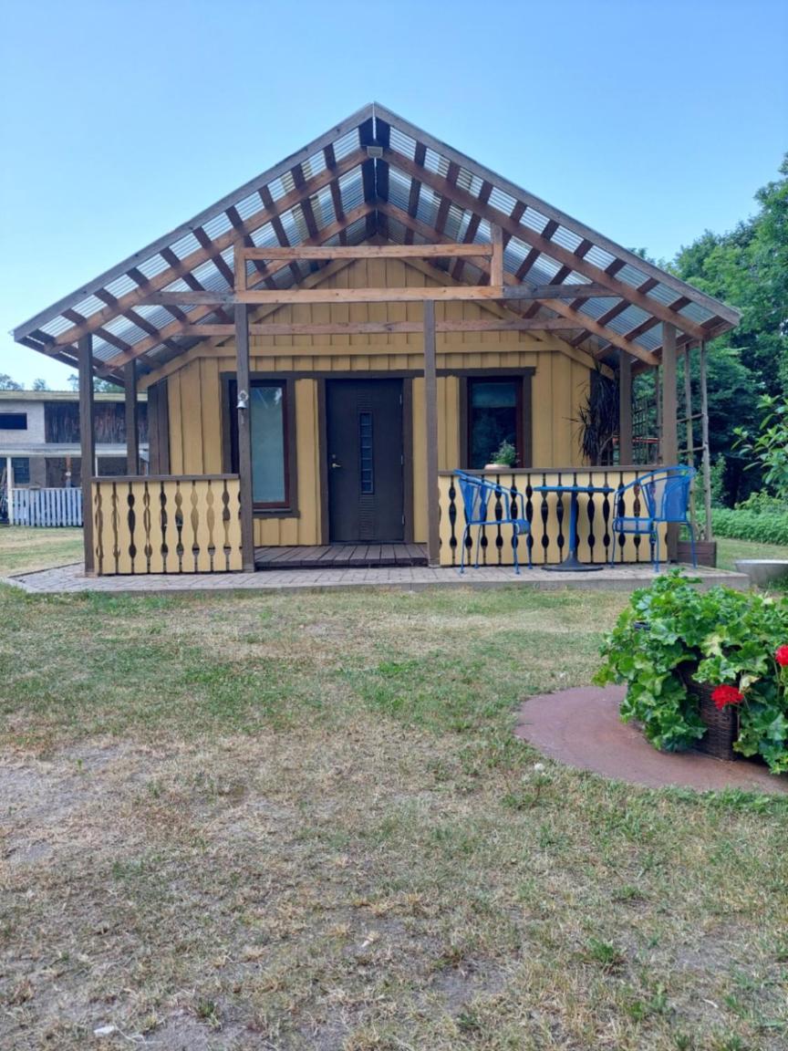 One-Bedroom House - Photo 1