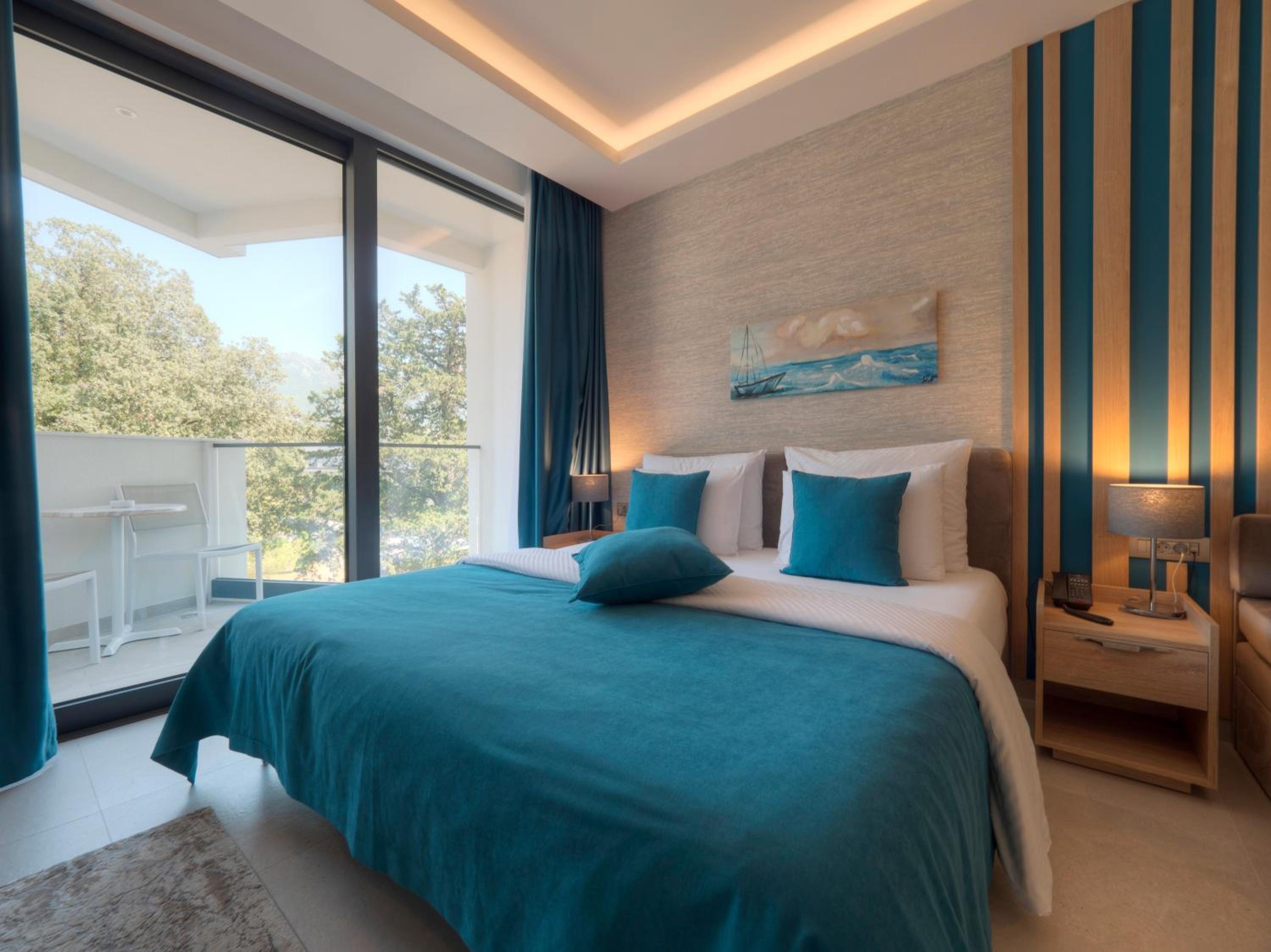Superior Double or Twin Room photo 2